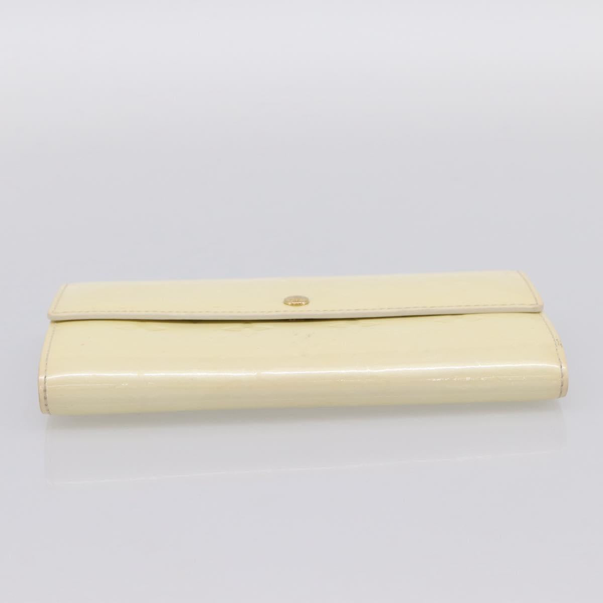 LOUIS VUITTON Vernis Portefeiulle Sarah Wallet Perle M91971 LV Auth 194462A