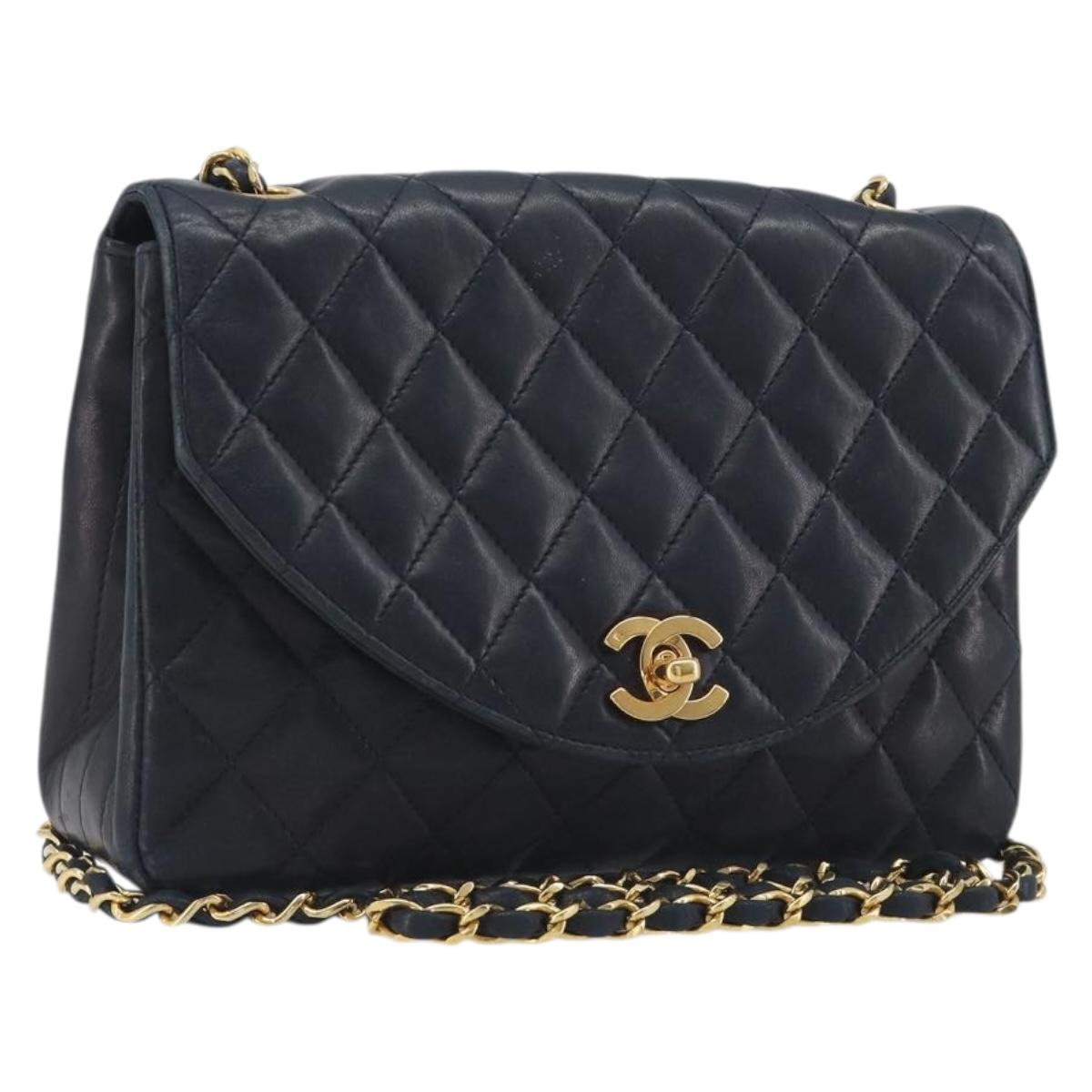 CHANEL Matelasse Chain Shoulder Bag Lamb Skin Navy Gold CC Auth 194761