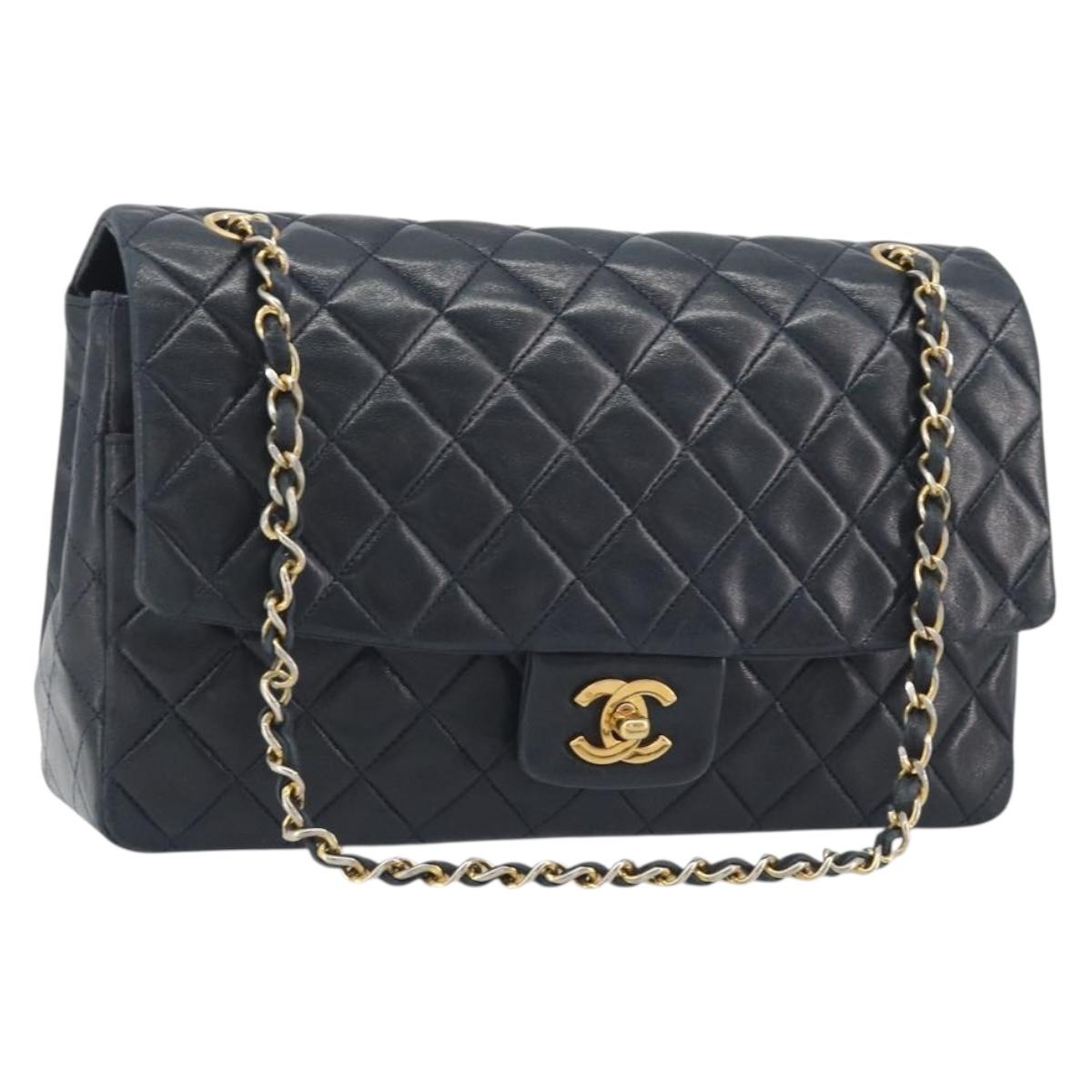 CHANEL Matelasse Chain Shoulder Bag Lamb Skin Navy Gold CC Auth 194776A