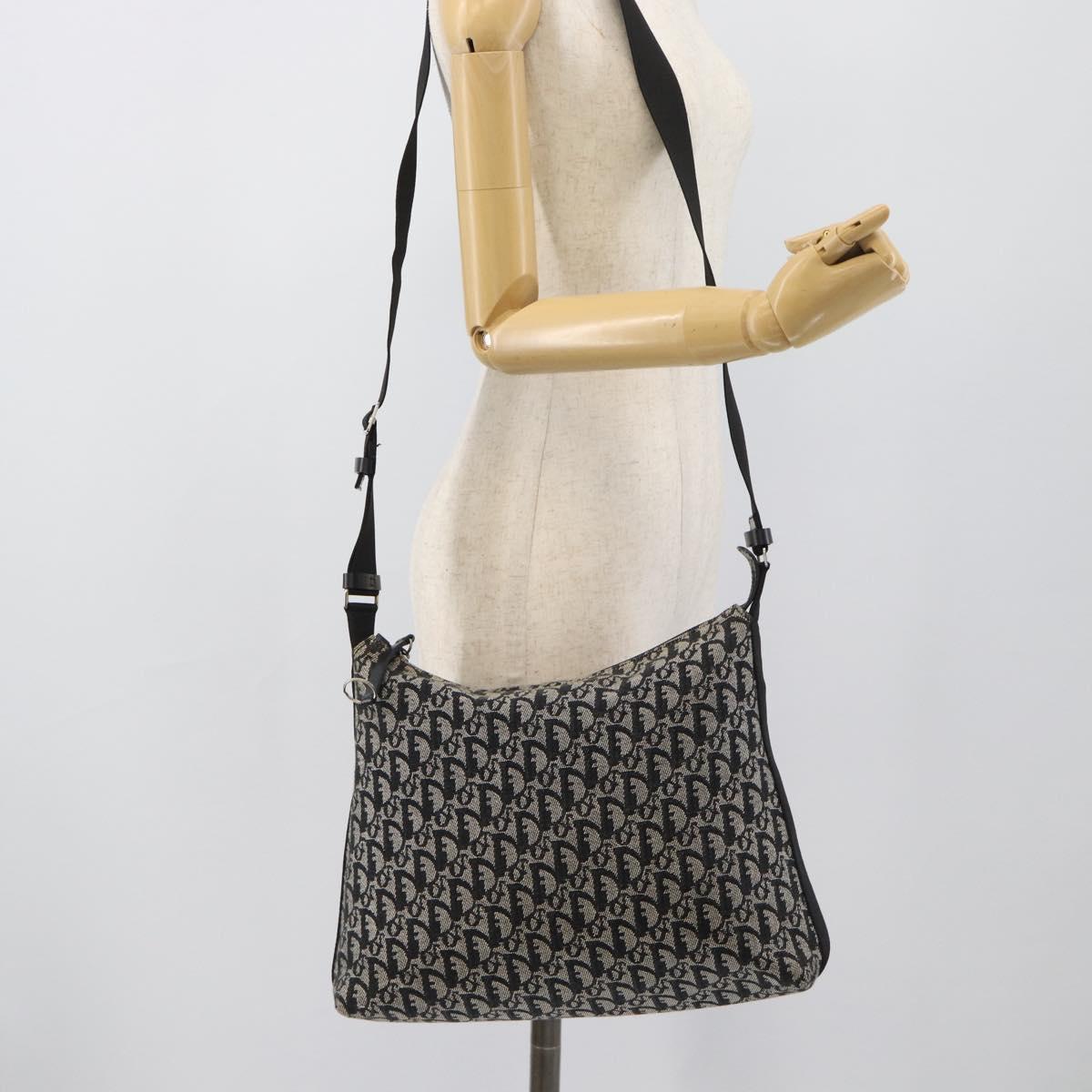 Christian Dior Trotter Canvas Shoulder Bag Gray Silver Auth 194858A