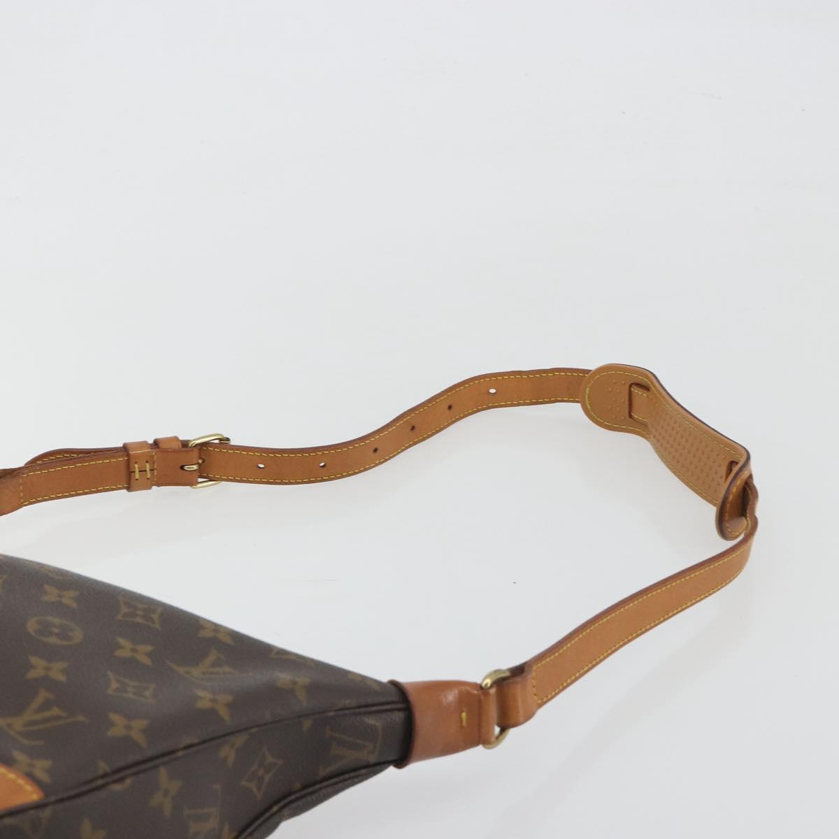 LOUIS VUITTON Monogram Boulogne 30 Shoulder Bag M51265 LV Auth 194984A