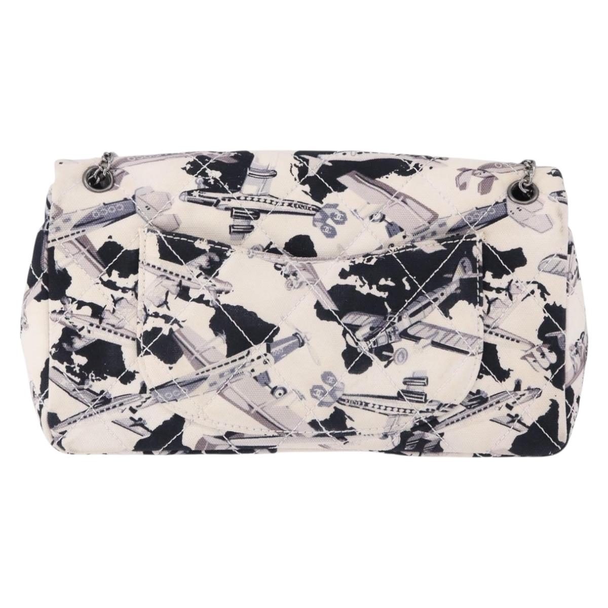 CHANEL Matelasse 25 Airline Shoulder Bag Canvas White Silver CC Auth 195026SAM