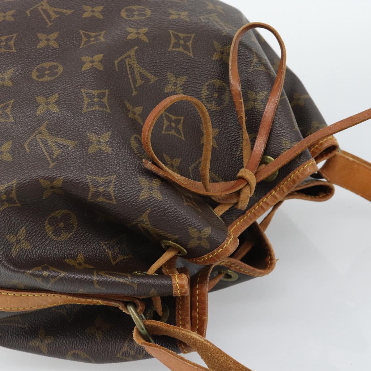 LOUIS VUITTON Monogram Petit Noe Shoulder Bag M42226 LV Auth 195033