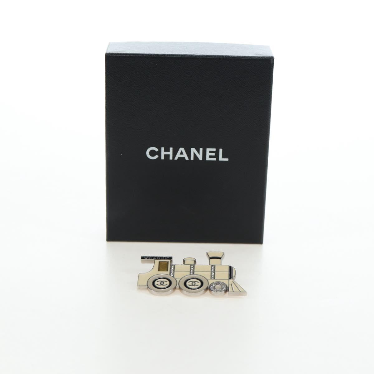 CHANEL Brooch metal Gold Tone CC Auth 195102M