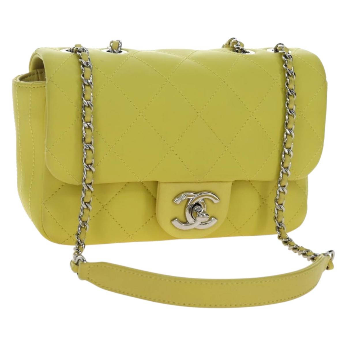 CHANEL Matelasse 20 Chain Shoulder Bag Leather Yellow Silver CC Auth 195108M