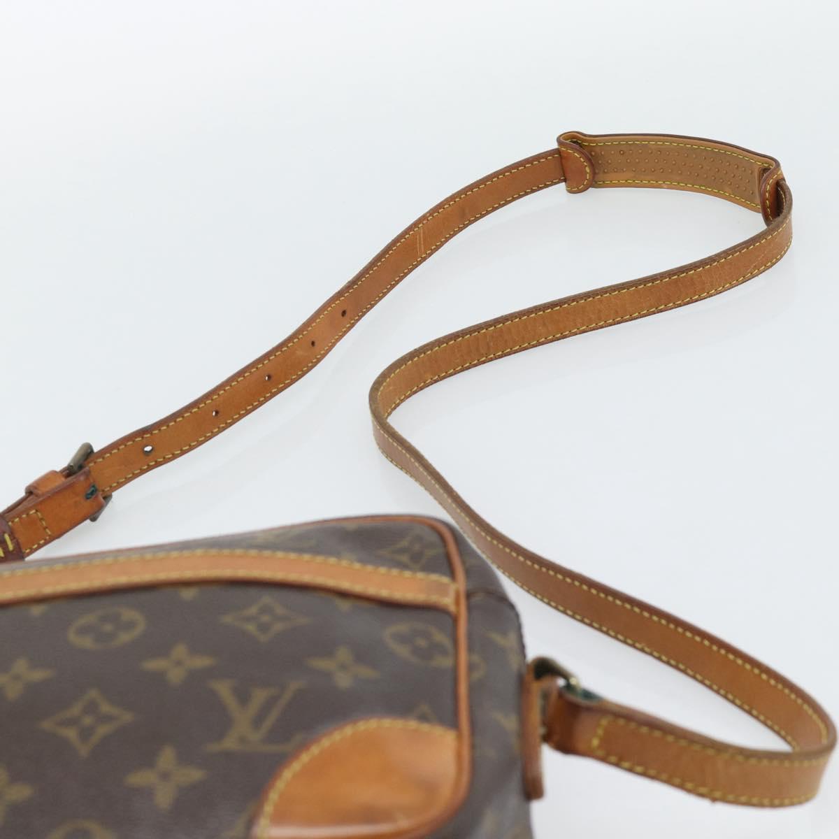 LOUIS VUITTON Monogram Trocadero 27 Shoulder Bag M51274 LV Auth 195211