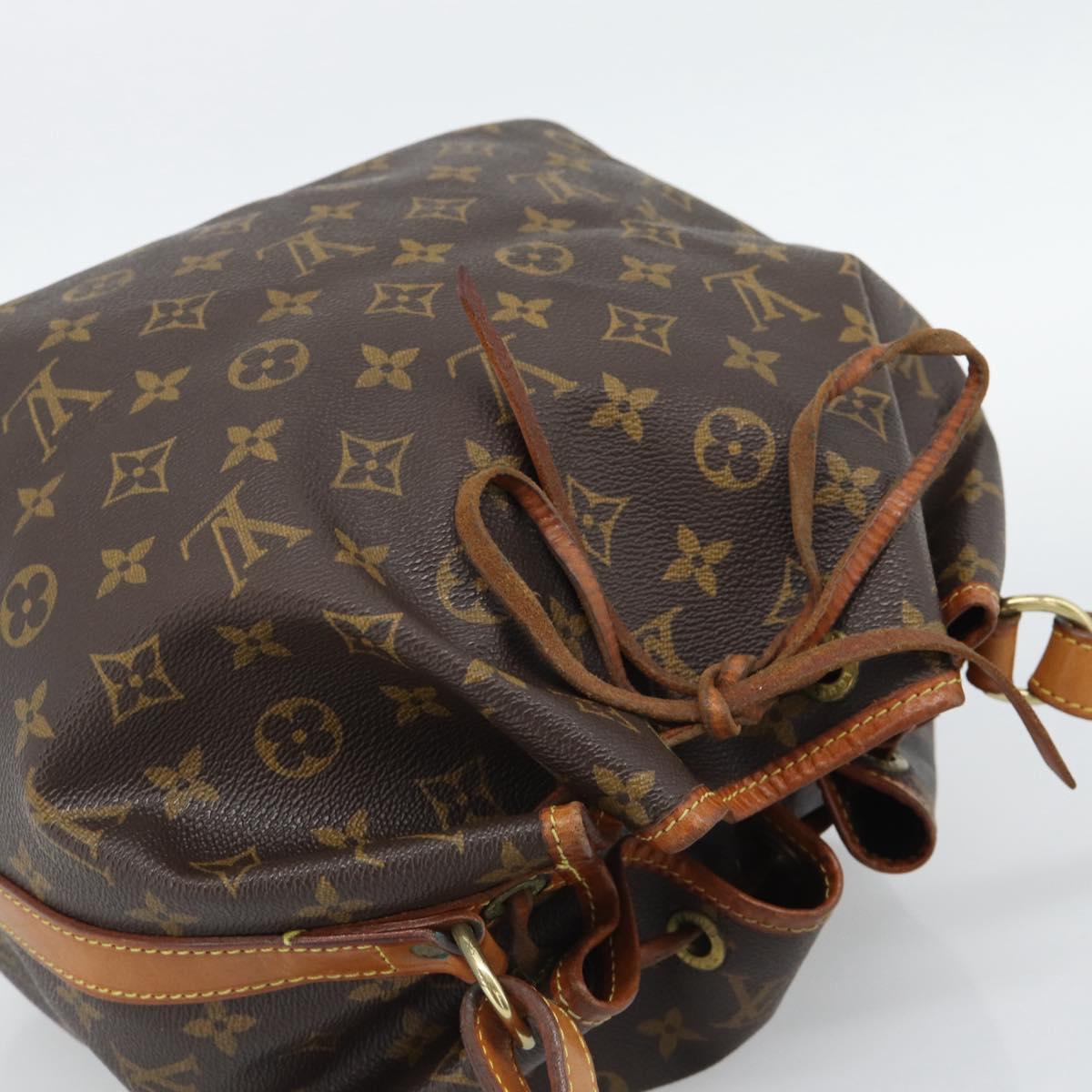 LOUIS VUITTON Monogram Petit Noe Shoulder Bag M42226 LV Auth 195303A
