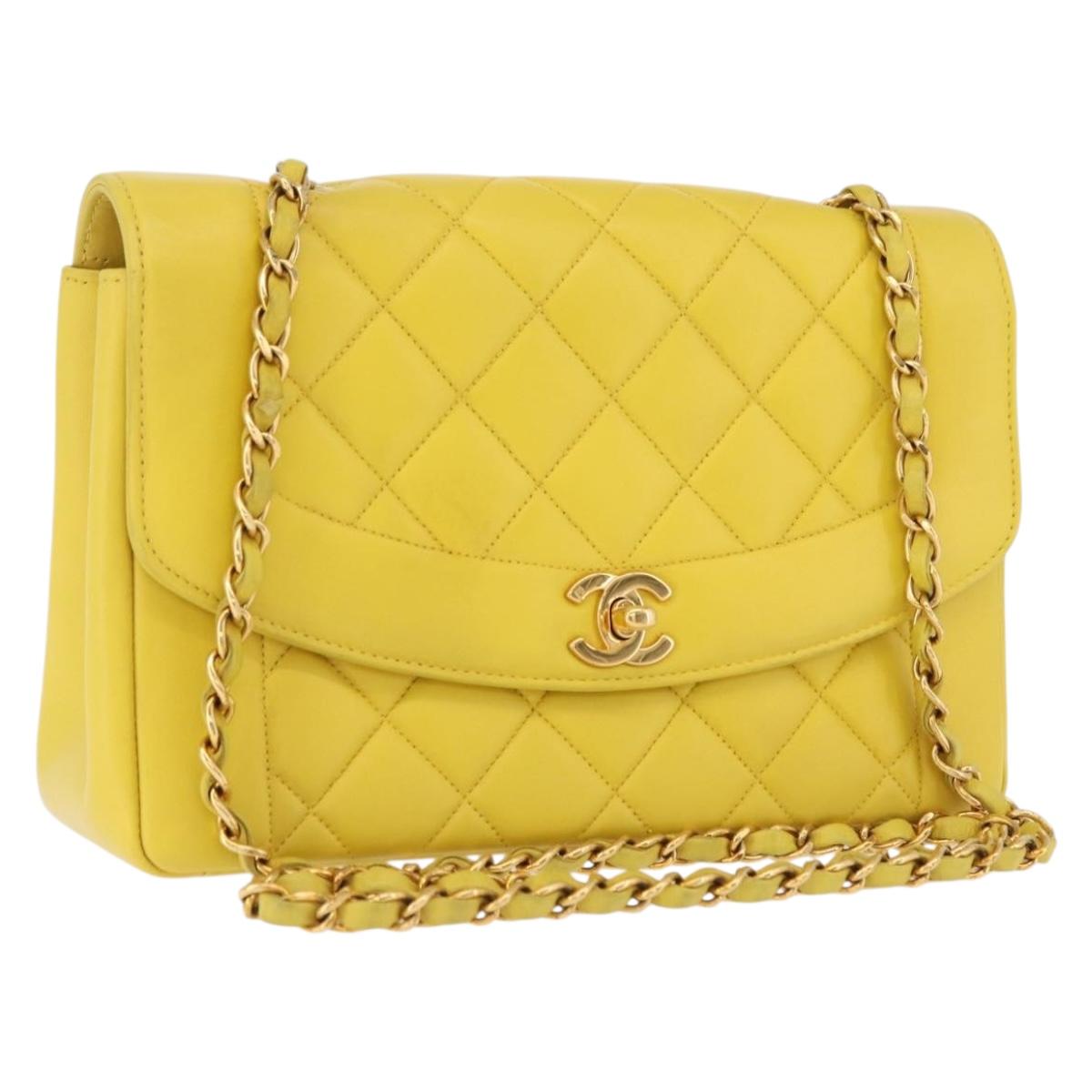 CHANEL Matelasse Chain Shoulder Bag Lamb Skin Yellow Gold Tone CC Auth 195325V