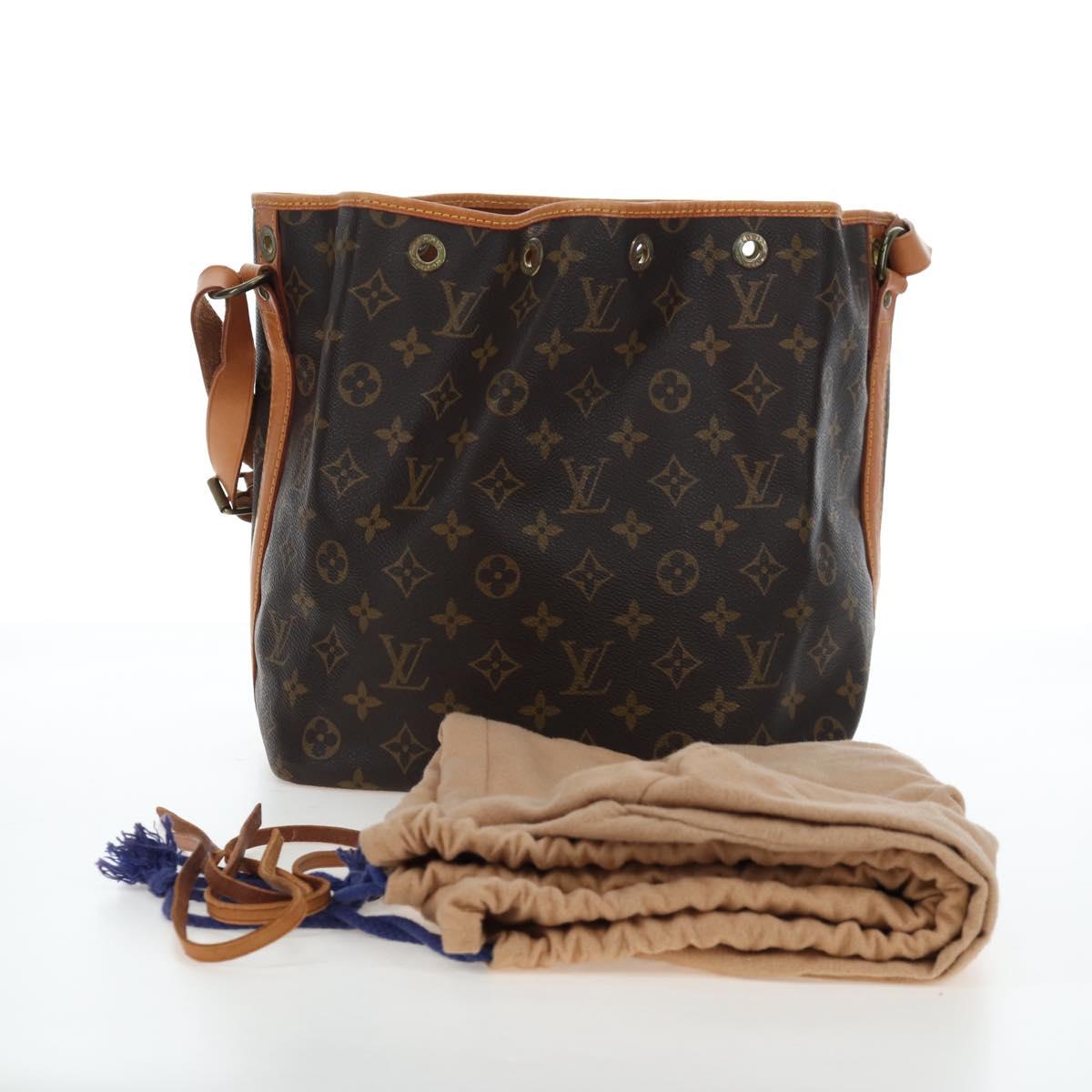 LOUIS VUITTON Monogram Petit Noe Shoulder Bag M42226 LV Auth 195409V