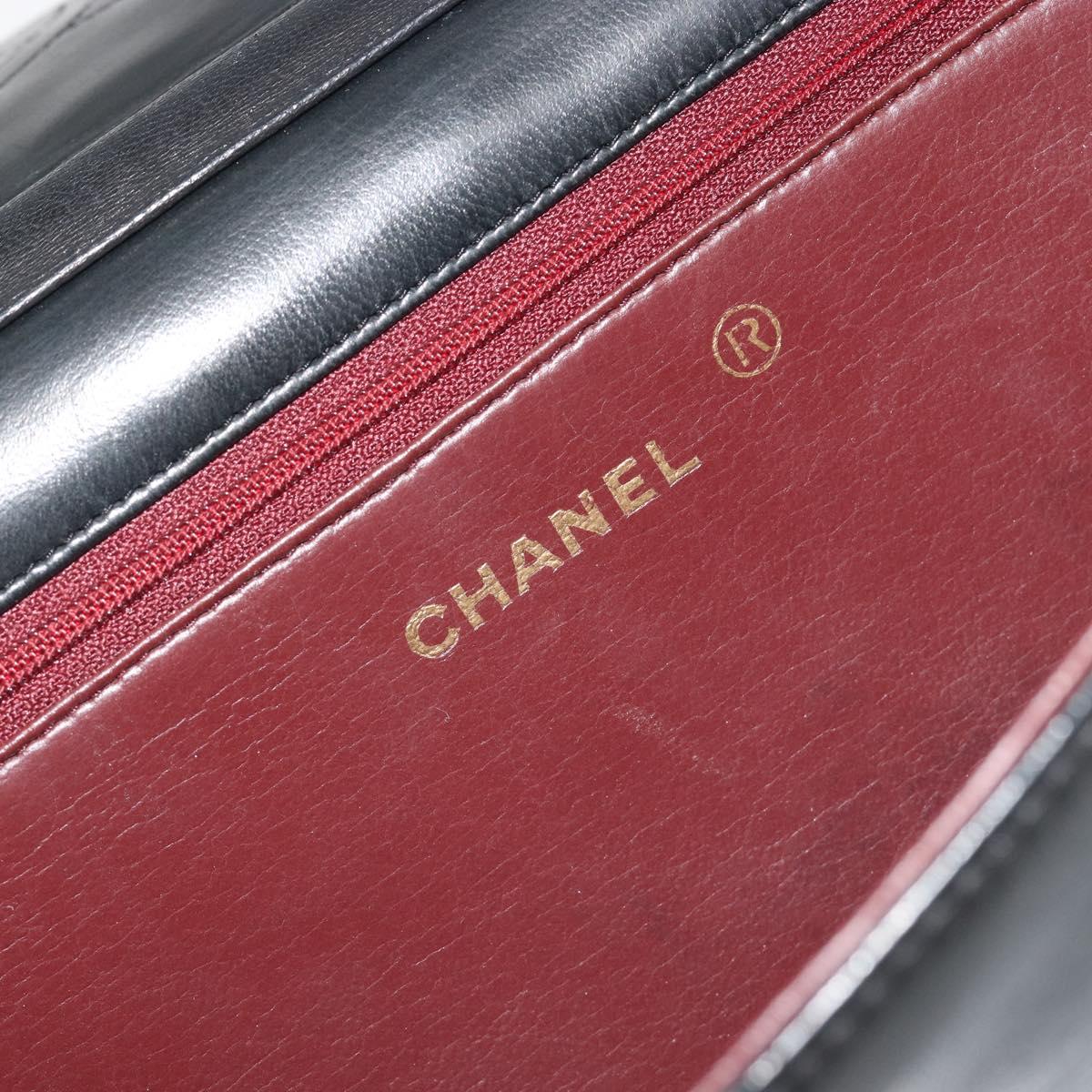 CHANEL Matelasse Chain Shoulder Bag Lamb Skin Black Gold Tone CC Auth 195492