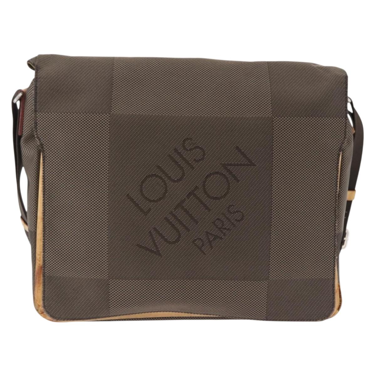 LOUIS VUITTON Damier Geant Messager Shoulder Bag Tail M93030 LV Auth 195666