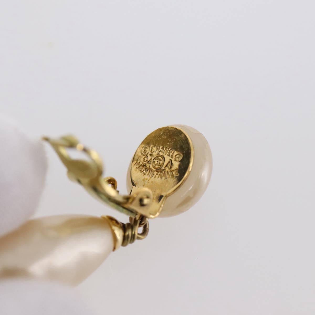 CHANEL Earring metal Gold CC Auth 195937V