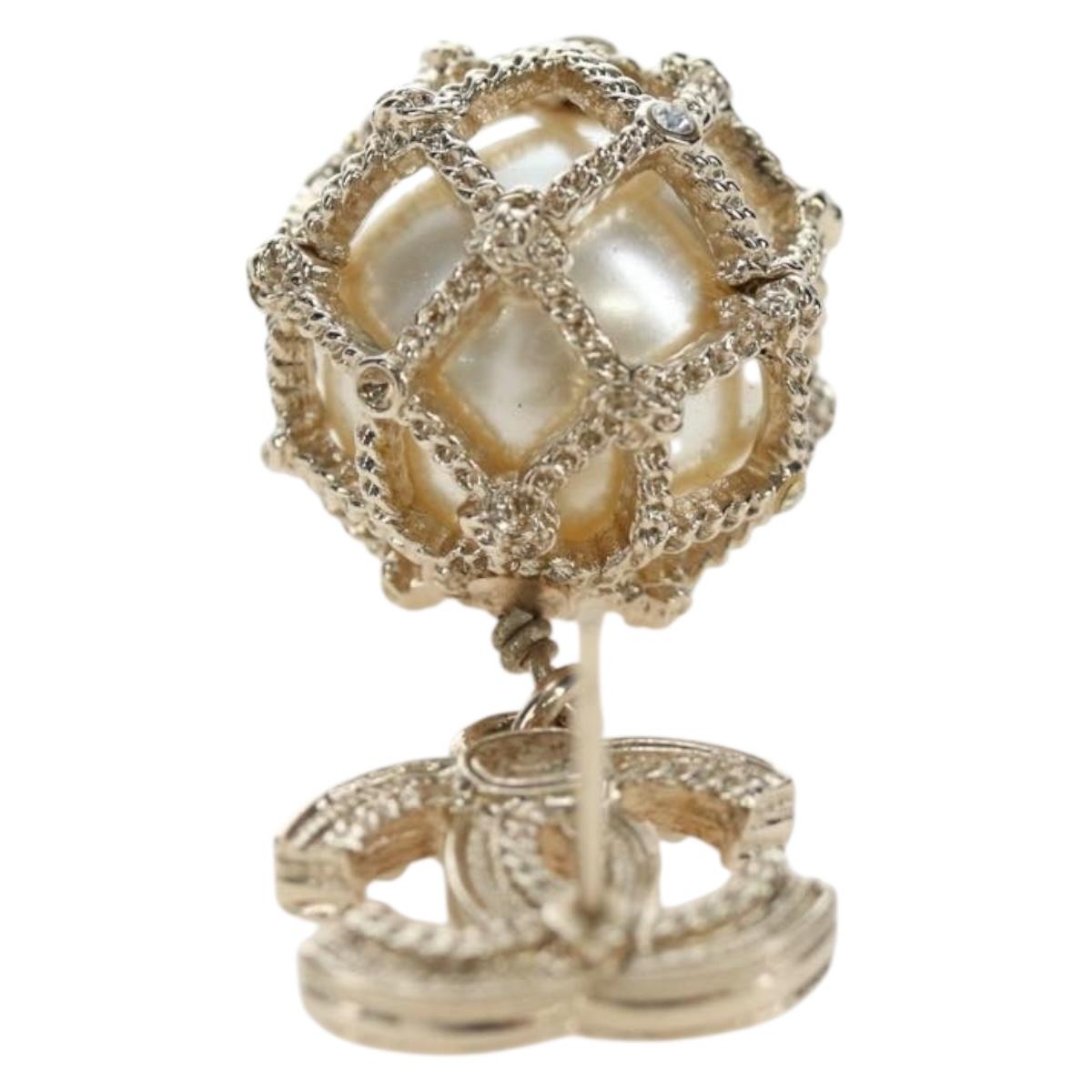 CHANEL COCO Mark Pierce metal Gold Tone CC Auth 195948M
