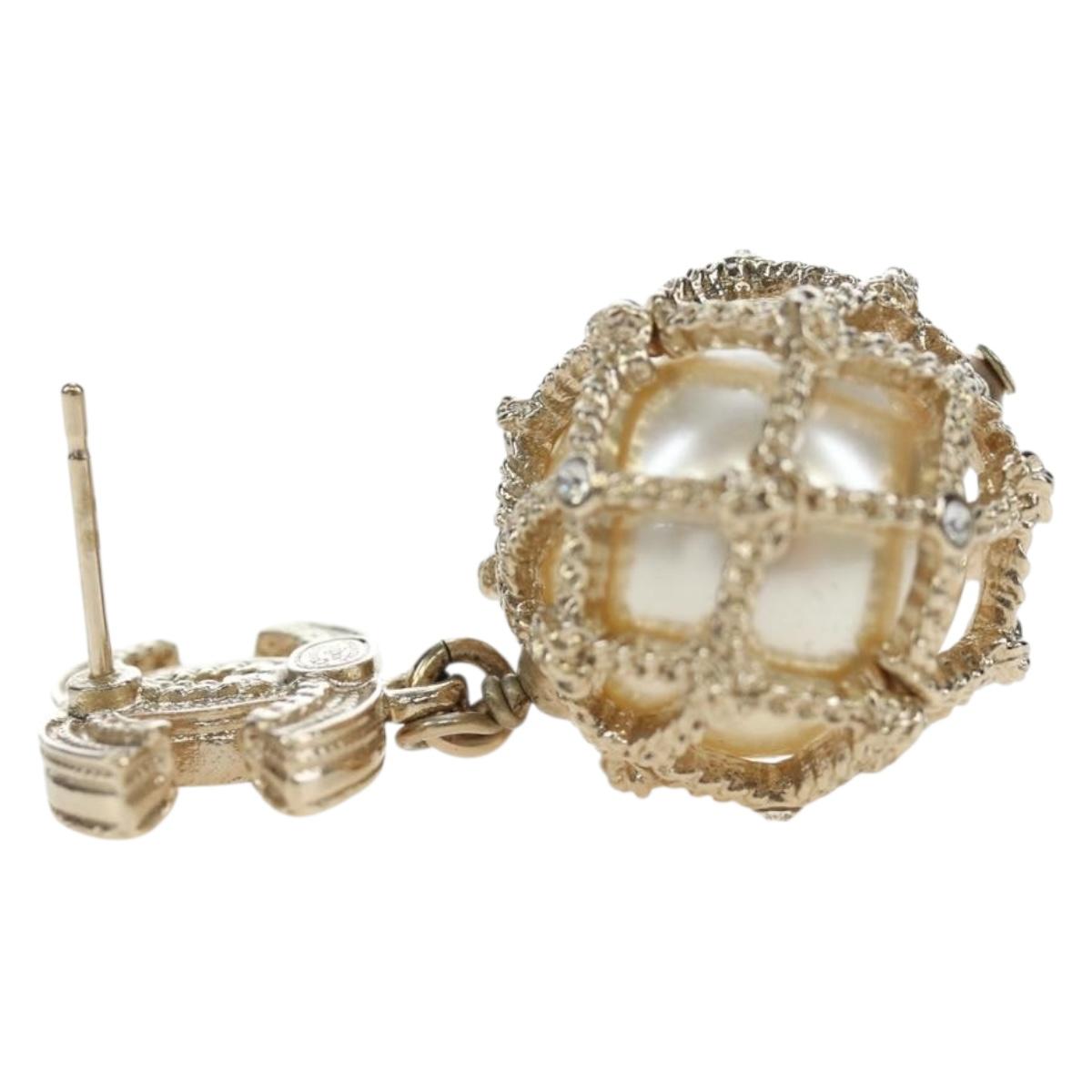 CHANEL COCO Mark Pierce metal Gold Tone CC Auth 195948M