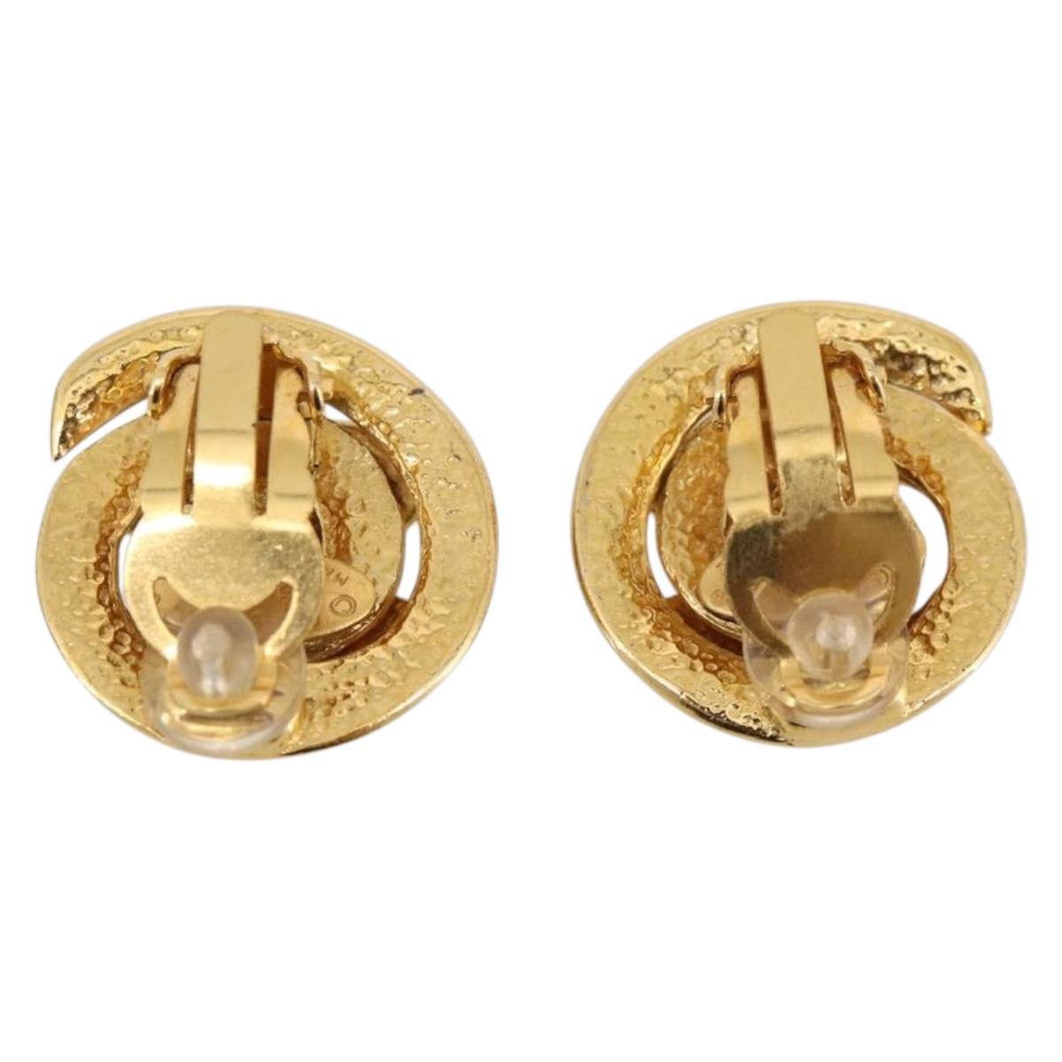 CHANEL Earring metal Gold CC Auth 195950V
