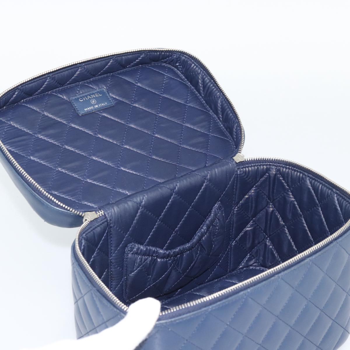 CHANEL Matelasse Vanity Cosmetic Pouch Lamb Skin Navy Silver CC Auth 196046A