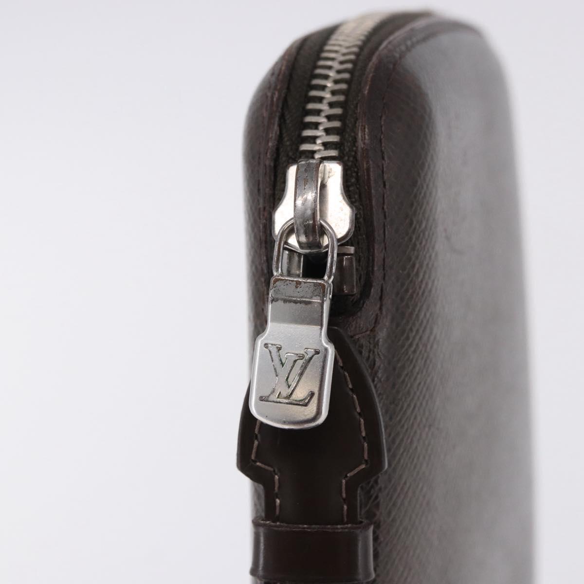 LOUIS VUITTON Taiga Organizer Atoll Travel Case Grizzly M30658 LV Auth 196305