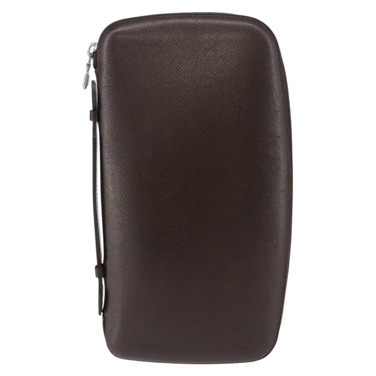 LOUIS VUITTON Taiga Organizer Atoll Travel Case Grizzly M30658 LV Auth 196305