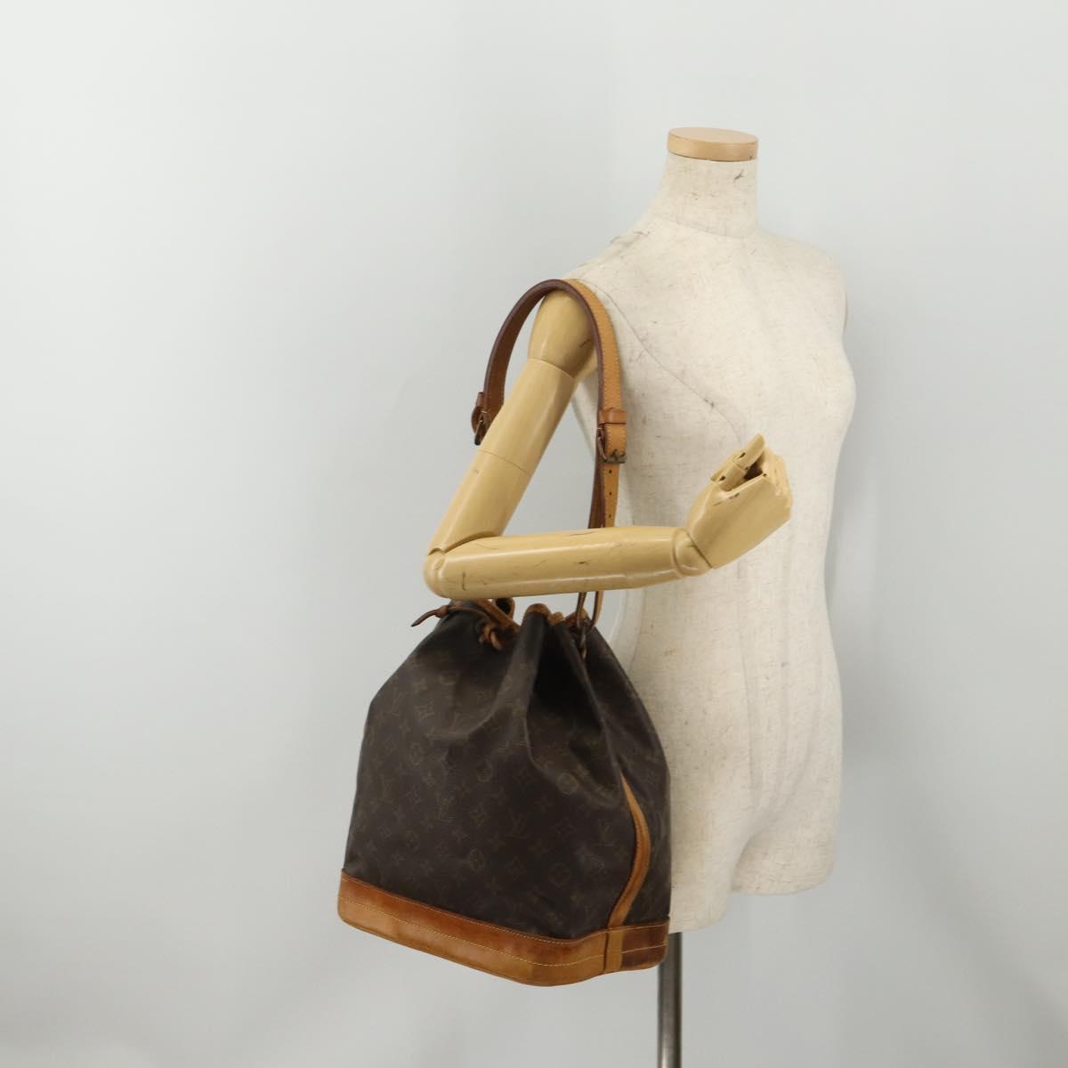 LOUIS VUITTON Monogram Petit Noe Shoulder Bag M42226 LV Auth 196342