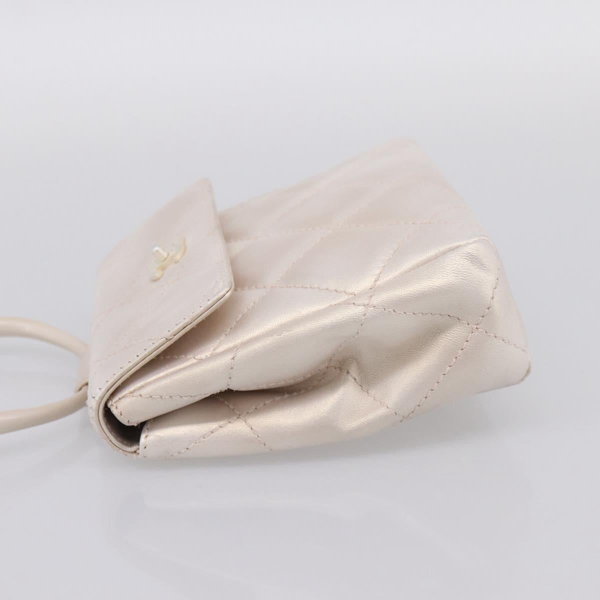 CHANEL Matelasse Hand Bag Leather White CC Auth 196360M
