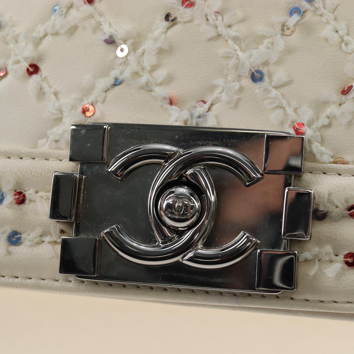 CHANEL Matelasse Boy Chanel Chain Bag Leather White Silver CC Auth 196378M