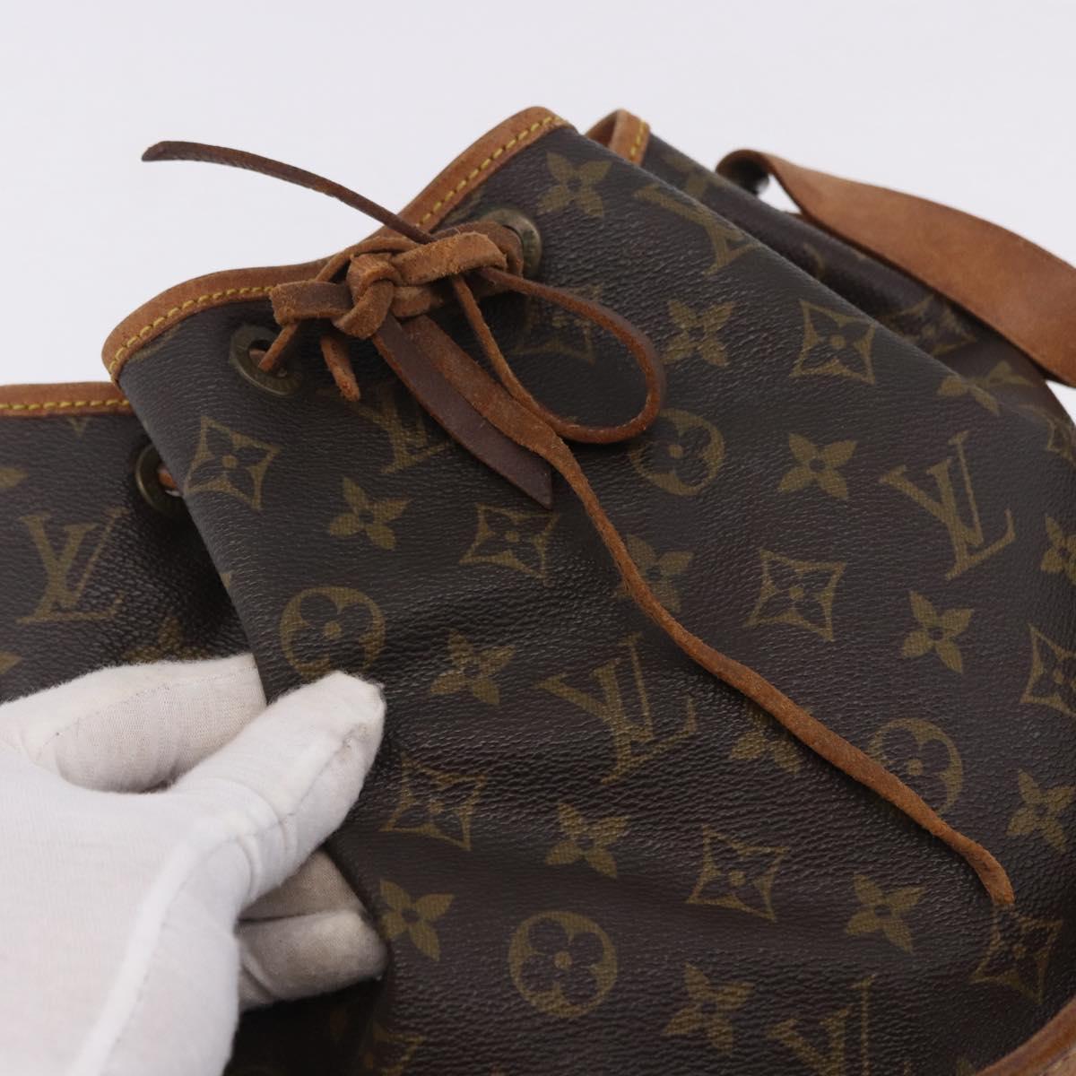 LOUIS VUITTON Monogram Petit Noe Shoulder Bag M42226 LV Auth 196422