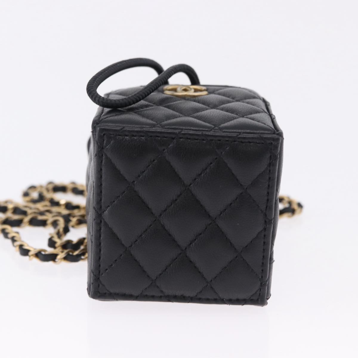 CHANEL Matelasse Chain Shoulder Pouch Lamb Skin Black Gold Tone CC Auth 196470M