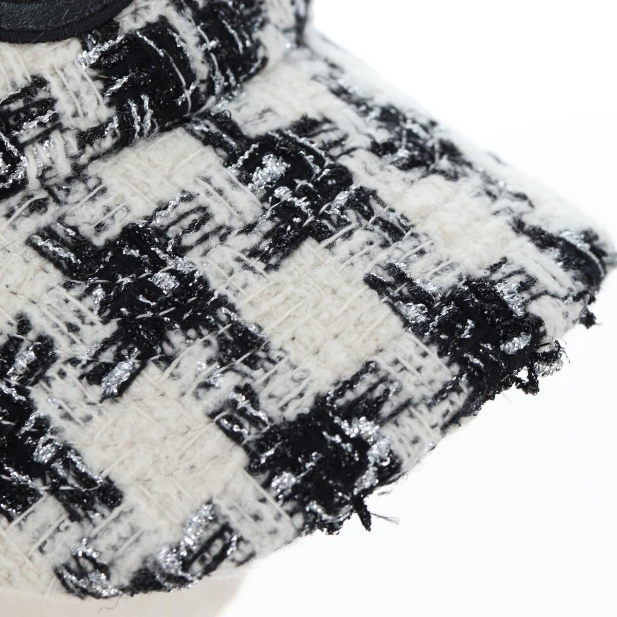 CHANEL COCO Mark Cap Tweed M White CC Auth 196483SAM