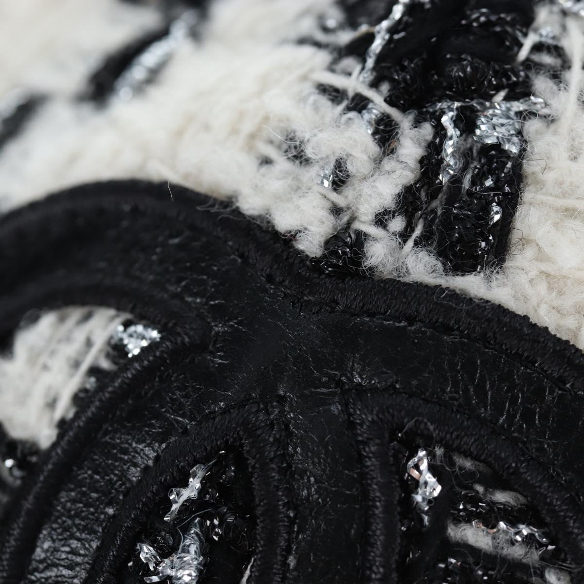 CHANEL COCO Mark Cap Tweed M White CC Auth 196483SAM
