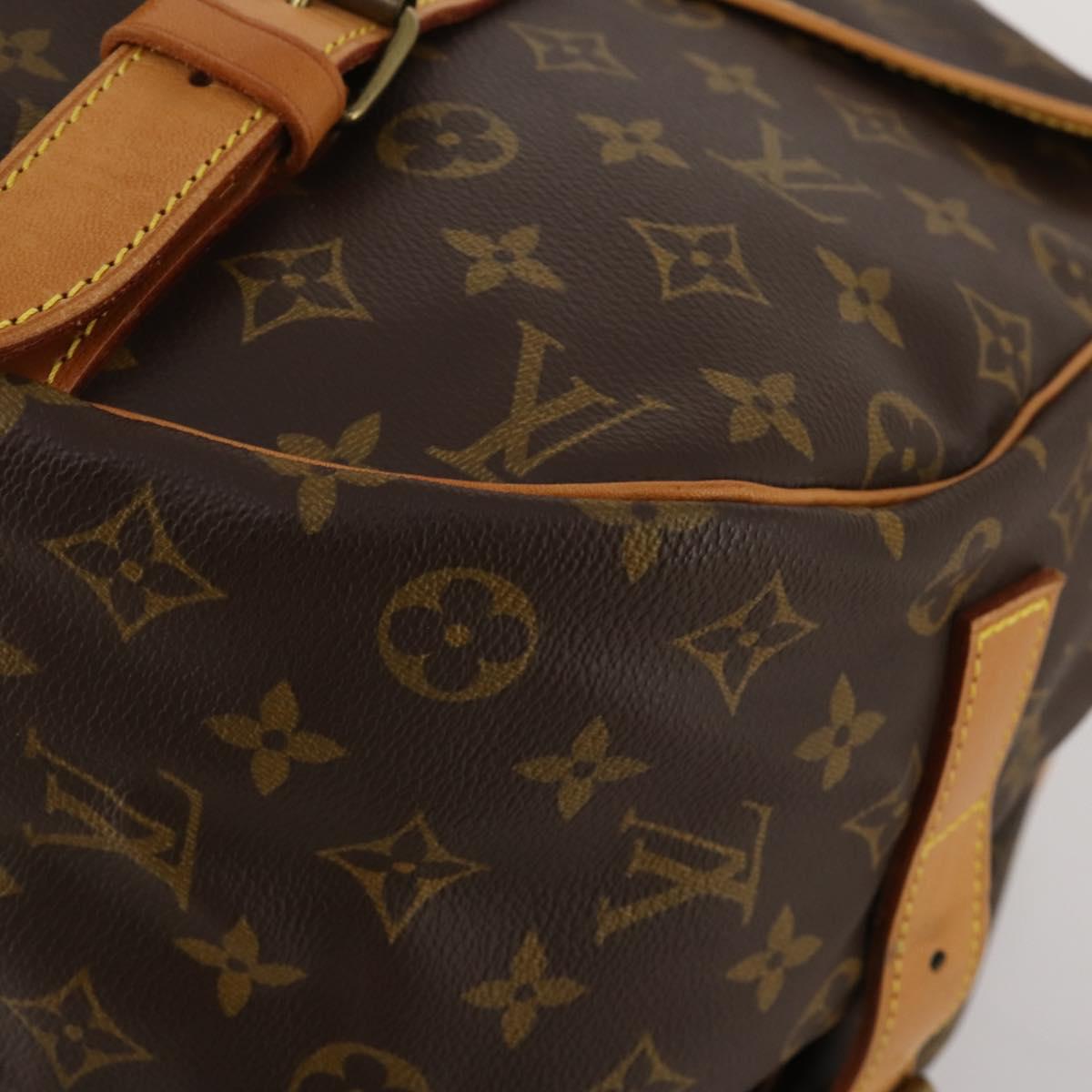 LOUIS VUITTON Monogram Saumur 43 Shoulder Bag M42252 LV Auth 197008