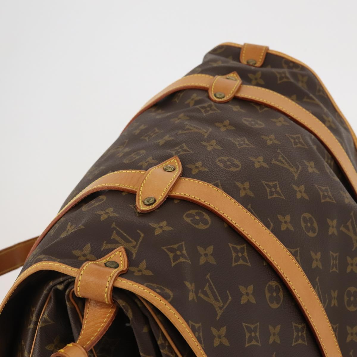 LOUIS VUITTON Monogram Saumur 43 Shoulder Bag M42252 LV Auth 197008