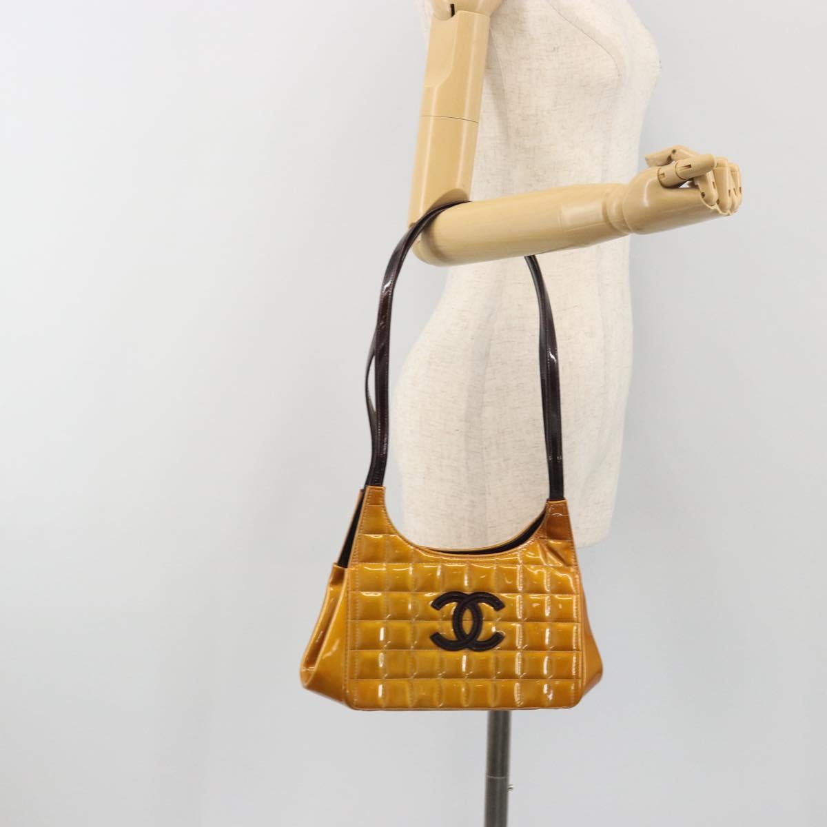 CHANEL Choco Bar line Shoulder Bag Patent leather Orange Silver CC Auth 197037A