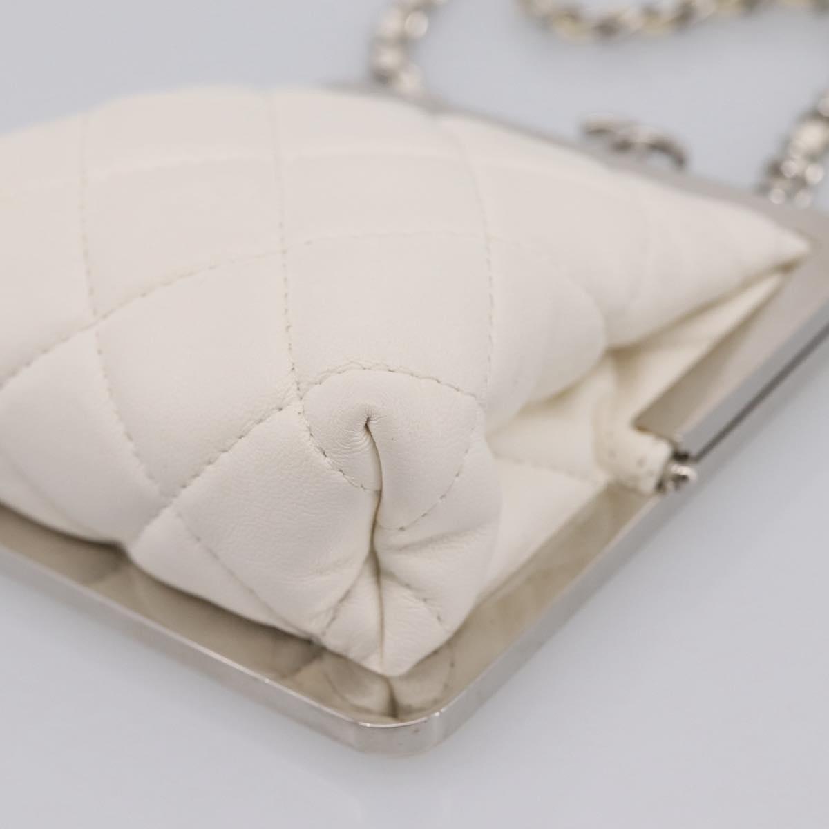 CHANEL Matelasse Chain Shoulder Pouch Lamb Skin White Silver CC Auth 197151M