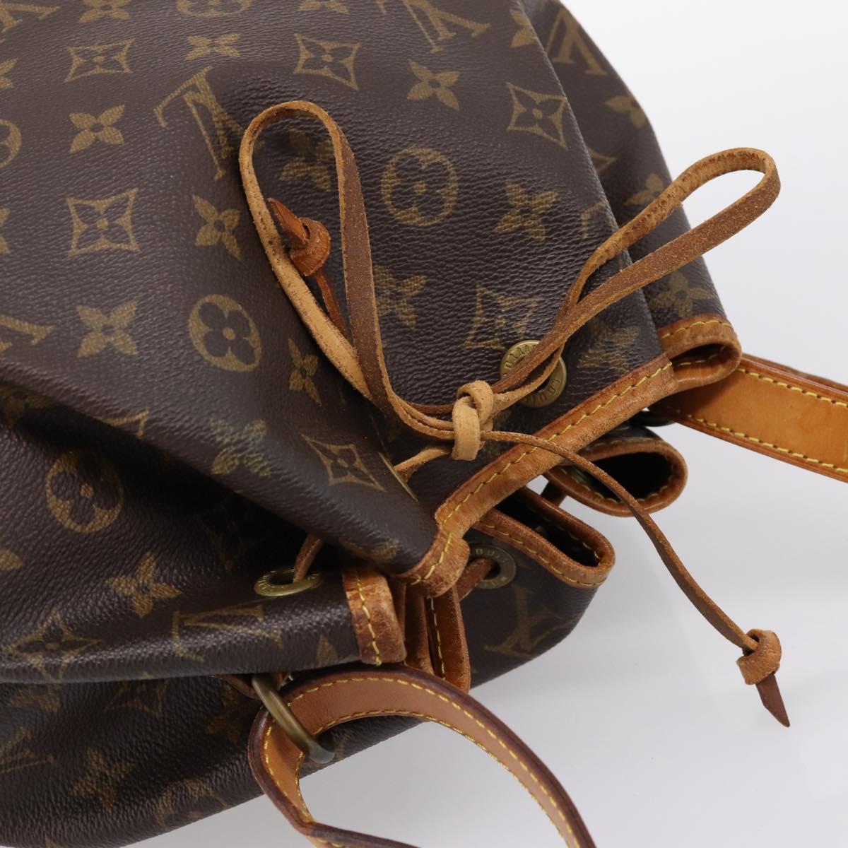 LOUIS VUITTON Monogram Petit Noe Shoulder Bag M42226 LV Auth 197462A