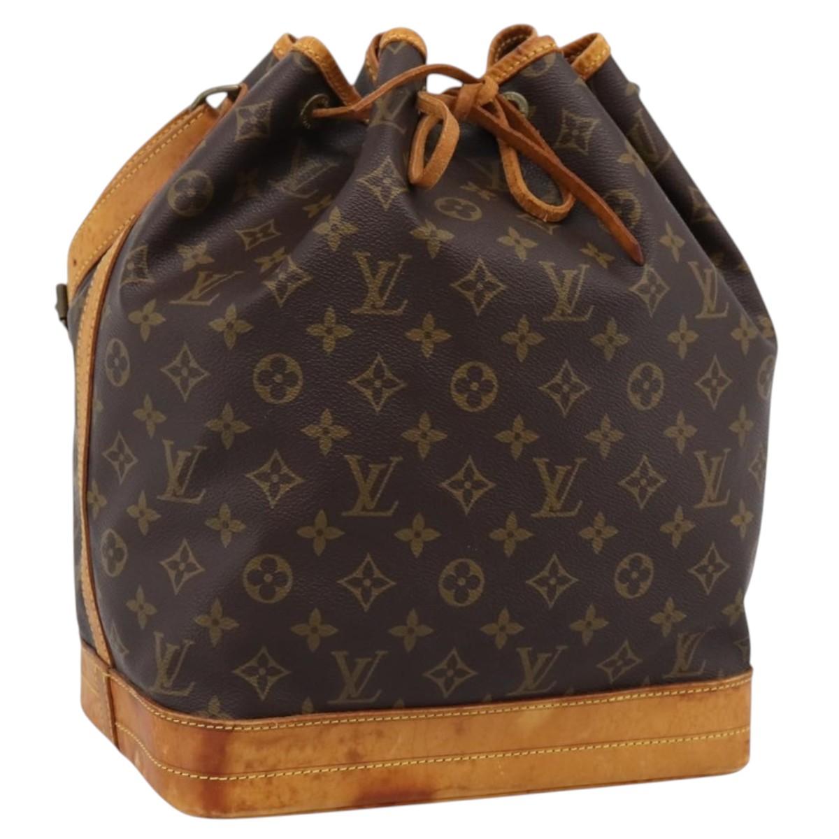 LOUIS VUITTON Monogram Petit Noe Shoulder Bag M42226 LV Auth 197539