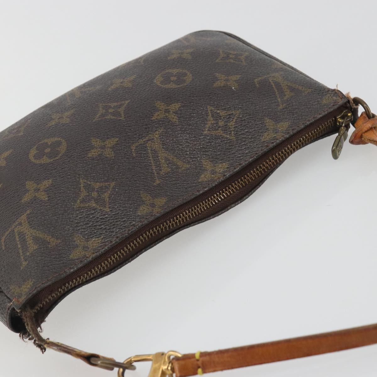 LOUIS VUITTON Monogram Pochette Accessoires Pouch M51980 LV Auth 197556