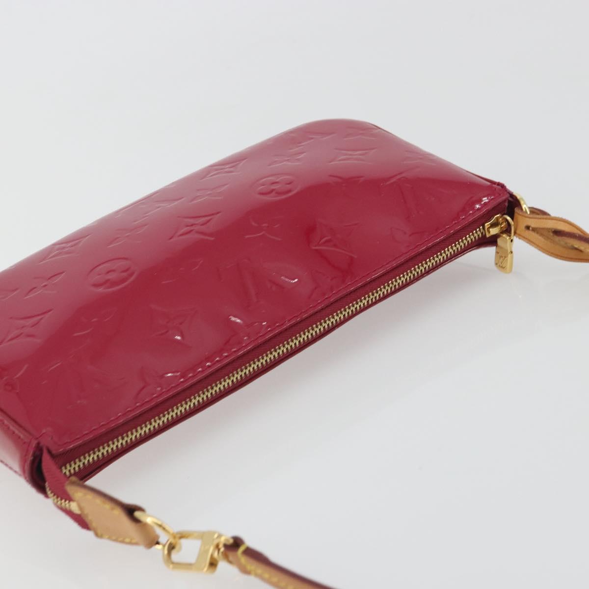 LOUIS VUITTON Vernis Pochette Accessoires Rose Andian M91574 Auth 197577A