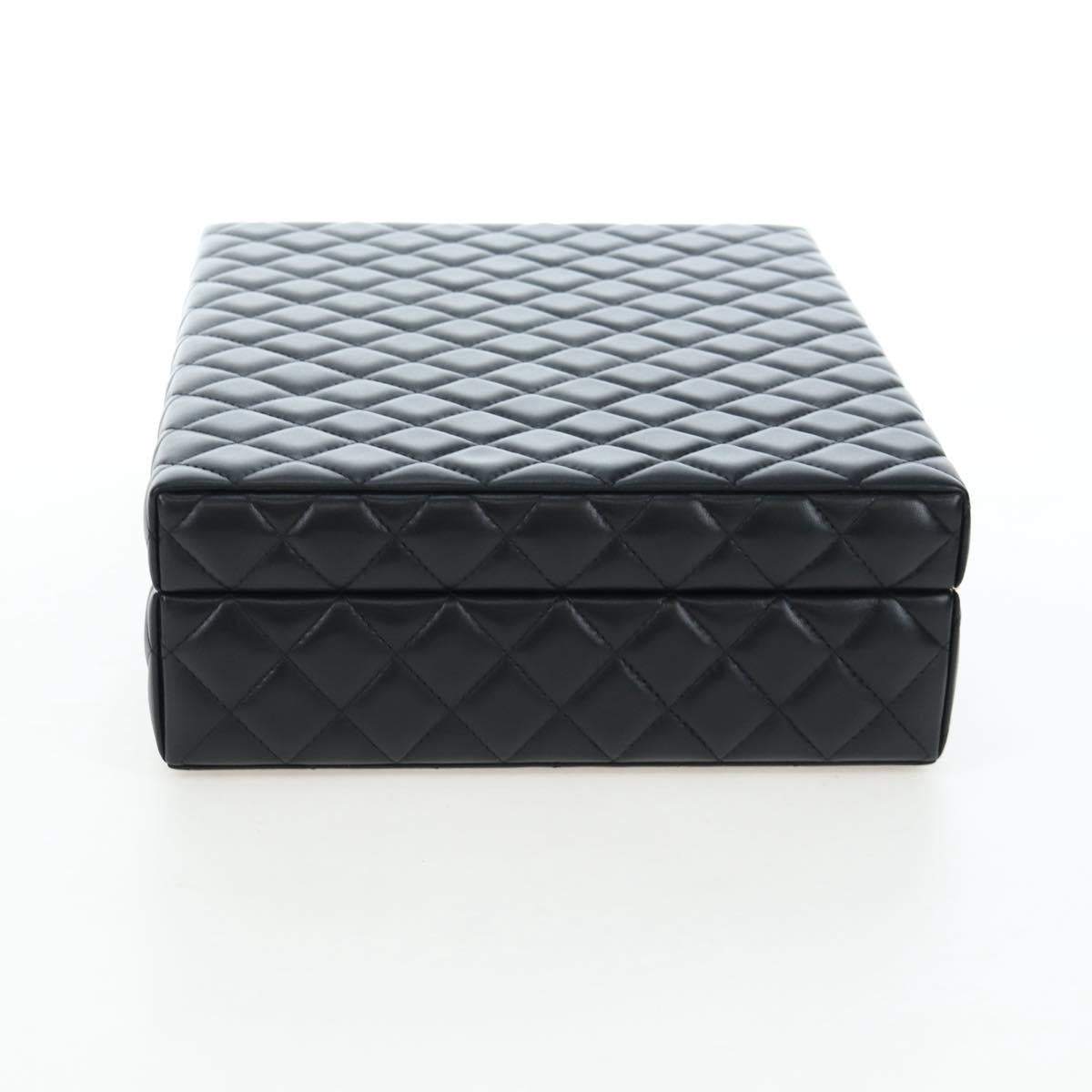 CHANEL Mini Matelasse 12 Success Story Chain Bag Leather Black CC Auth 197581SV