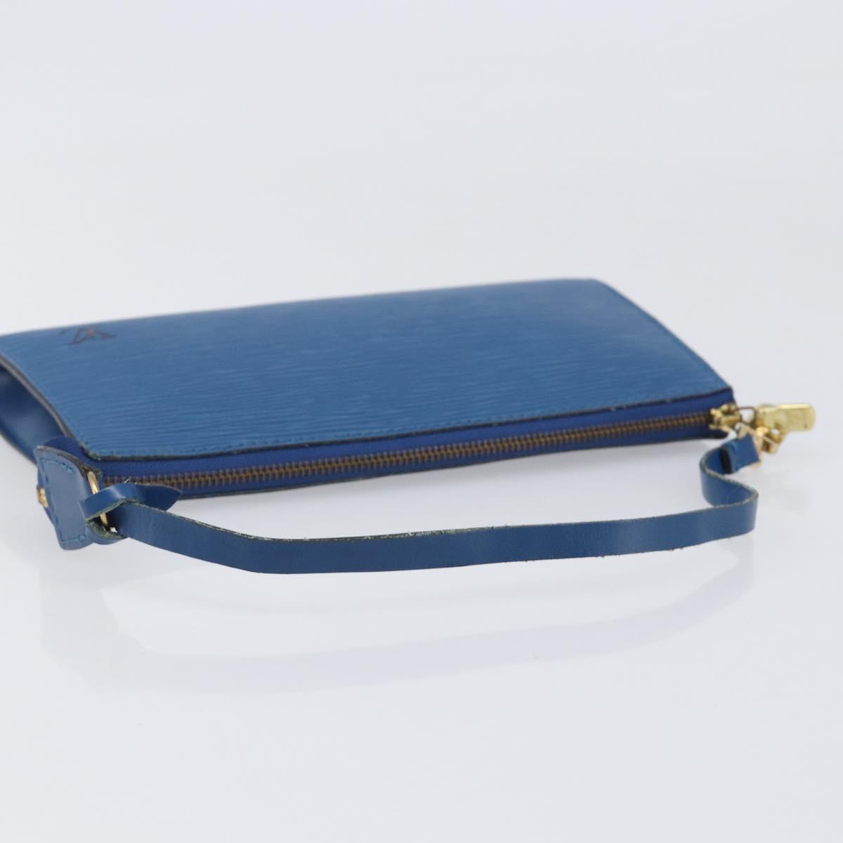 LOUIS VUITTON Epi Pochette Accessoires Pouch Blue M52985 LV Auth 197712V