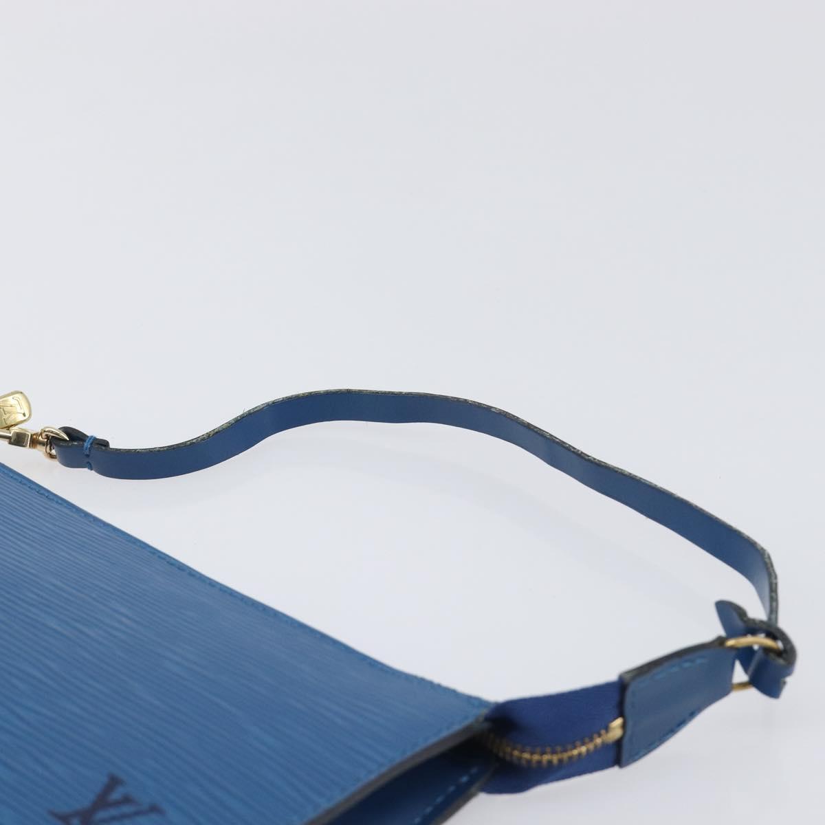 LOUIS VUITTON Epi Pochette Accessoires Pouch Blue M52985 LV Auth 197712V