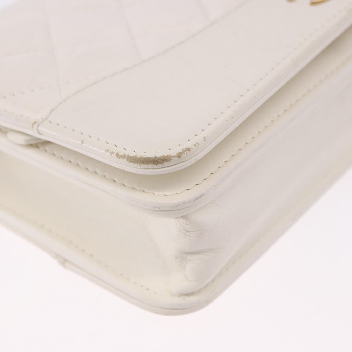 CHANEL Matelasse Chain Chain Shoulder Wallet Lamb Skin White CC Auth 197718V