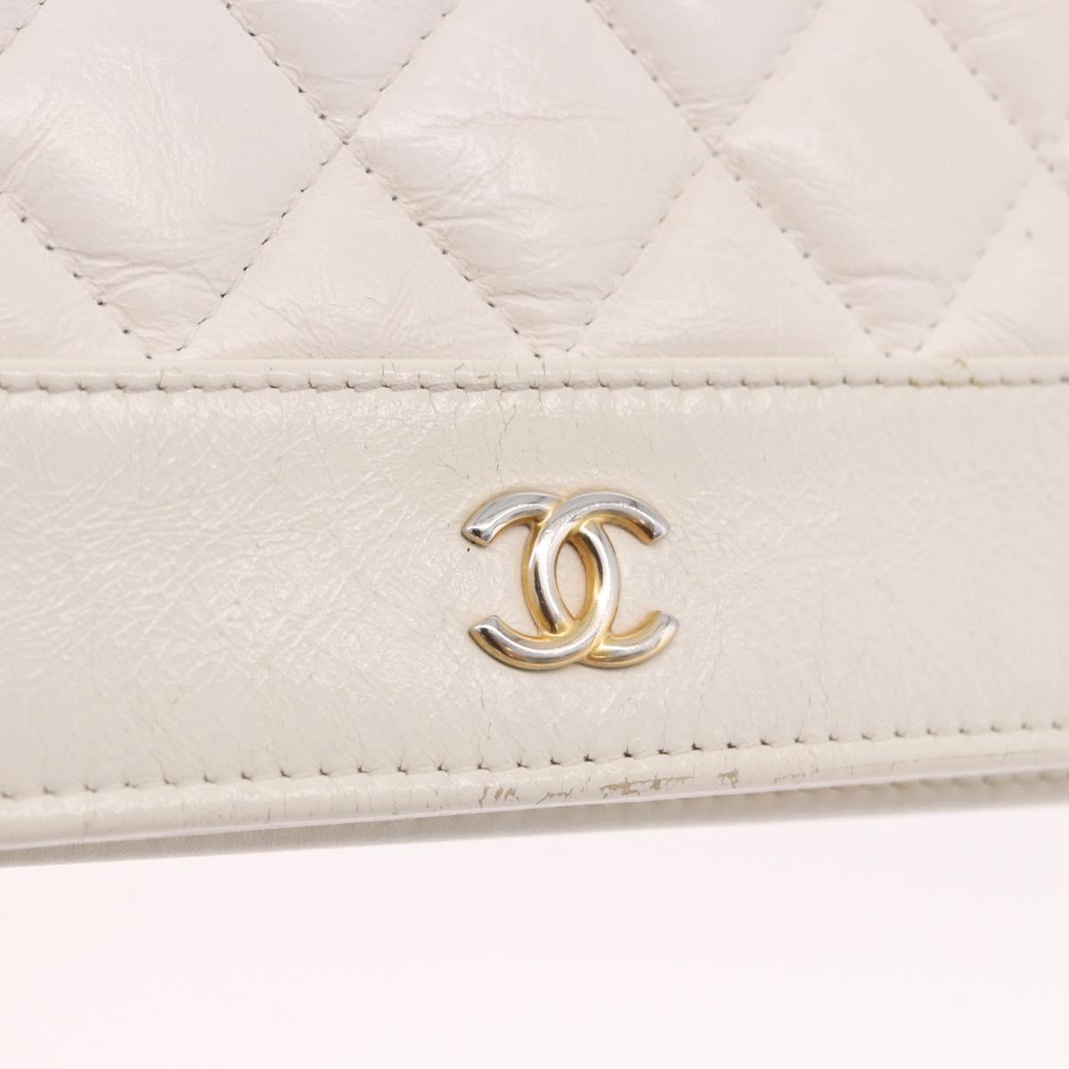 CHANEL Matelasse Chain Chain Shoulder Wallet Lamb Skin White CC Auth 197718V