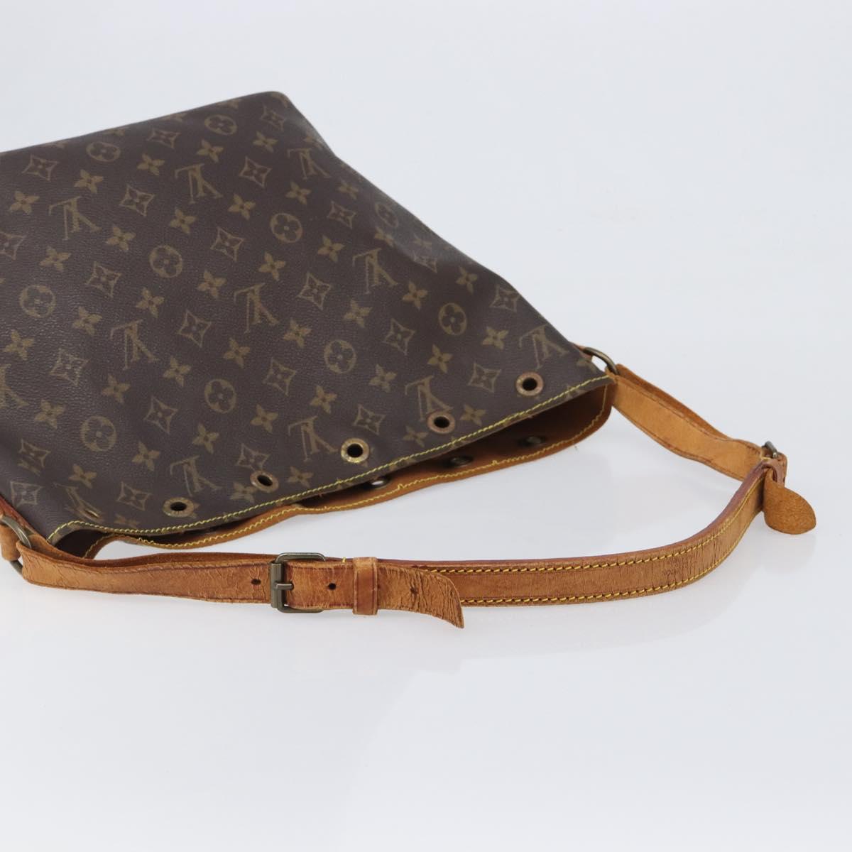 LOUIS VUITTON Monogram Petit Noe Shoulder Bag M42226 LV Auth 197826