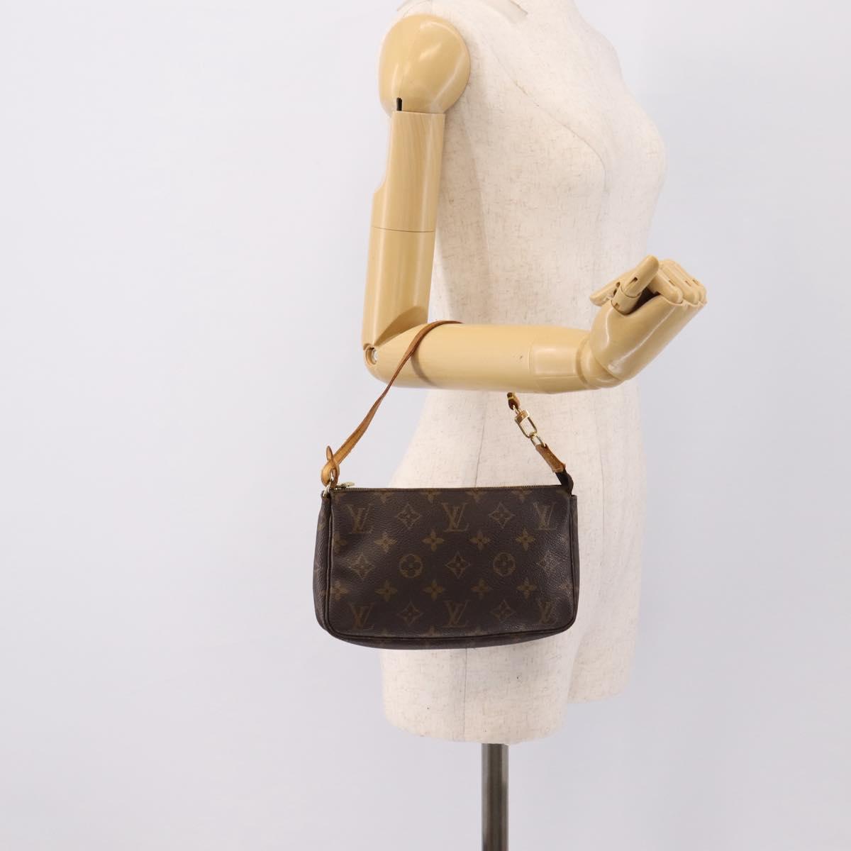 LOUIS VUITTON Monogram Pochette Accessoires Pouch M51980 LV Auth 197900A