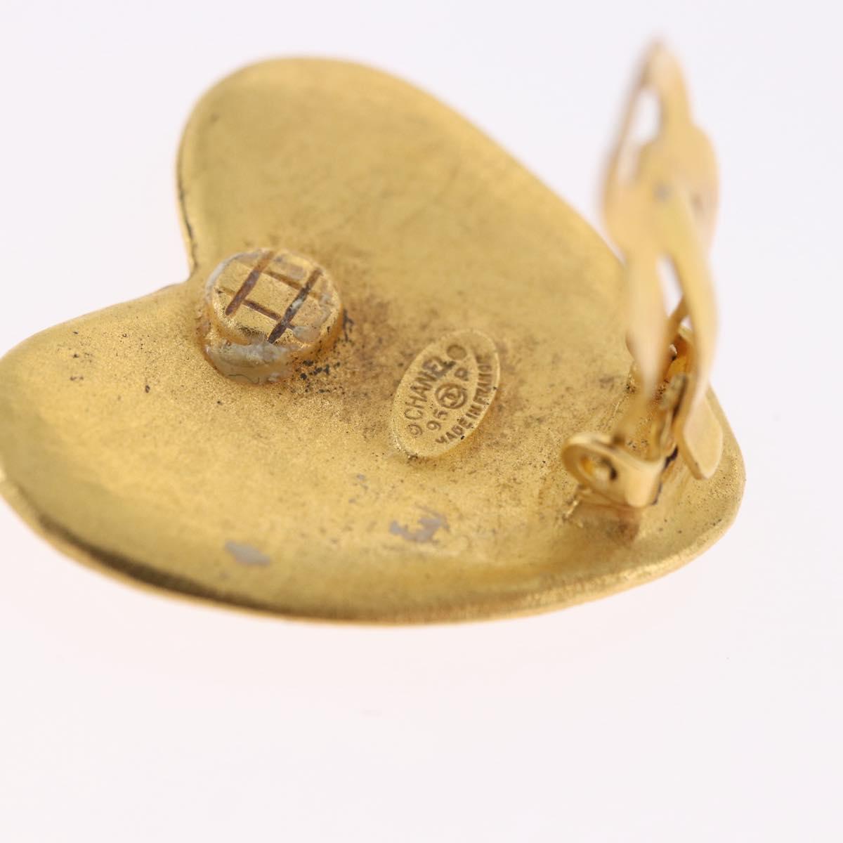 CHANEL Heart Earring Metal Gold Tone CC Auth 197921M