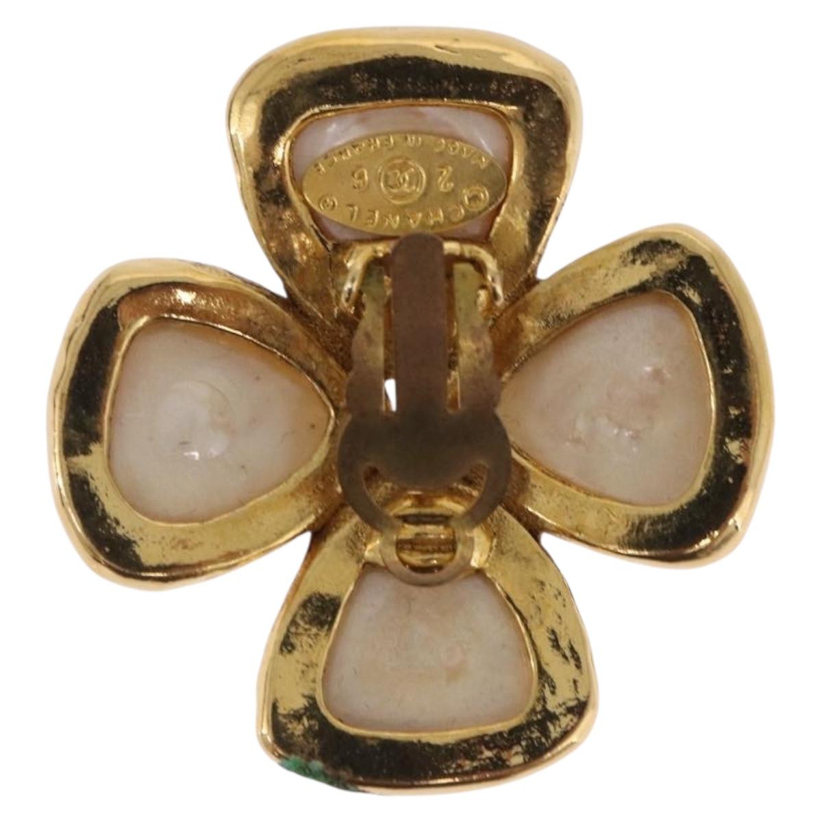 CHANEL Pearl Earring Metal Gold Tone CC Auth 197929