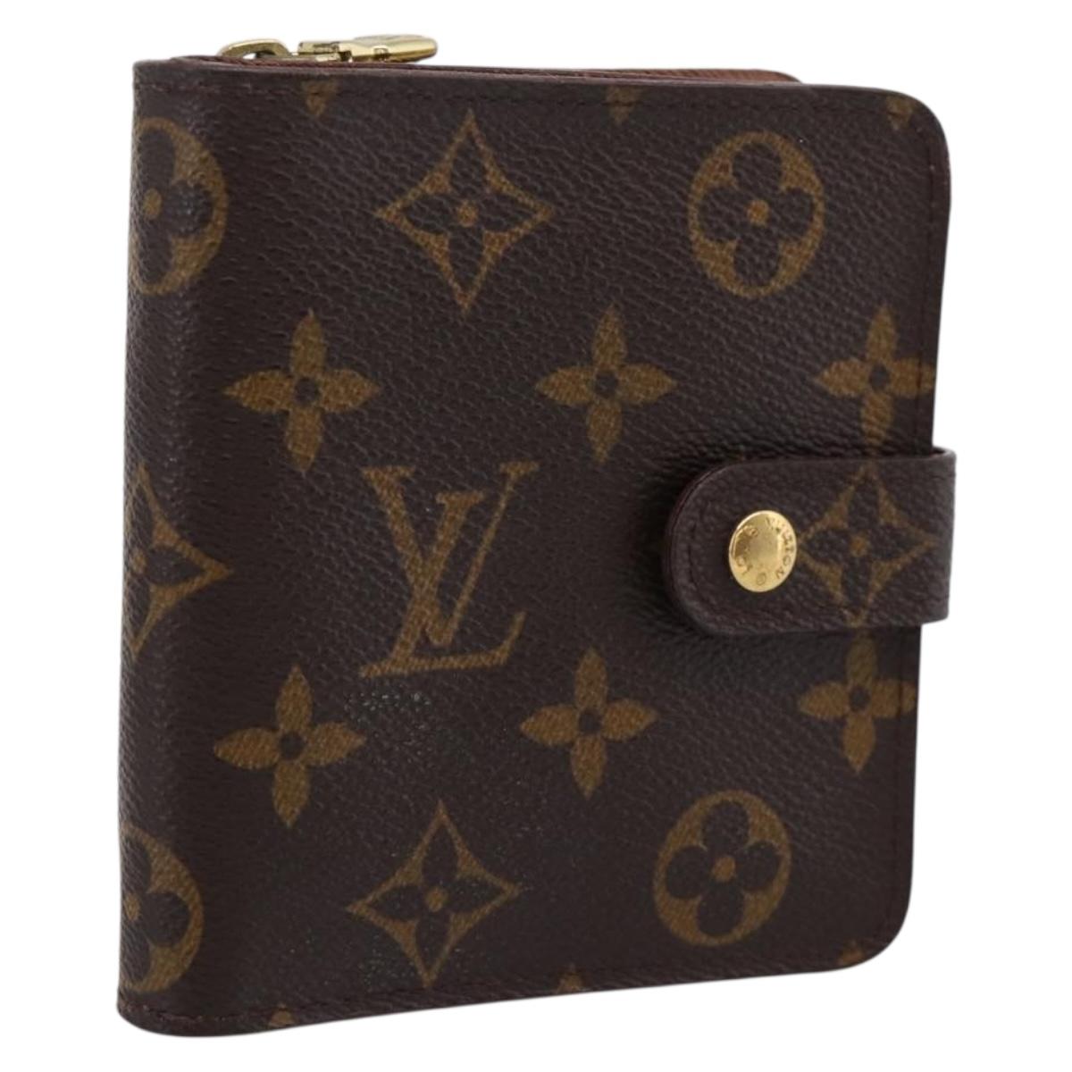 LOUIS VUITTON Monogram Compact Zip Wallet M61667 LV Auth 197930A