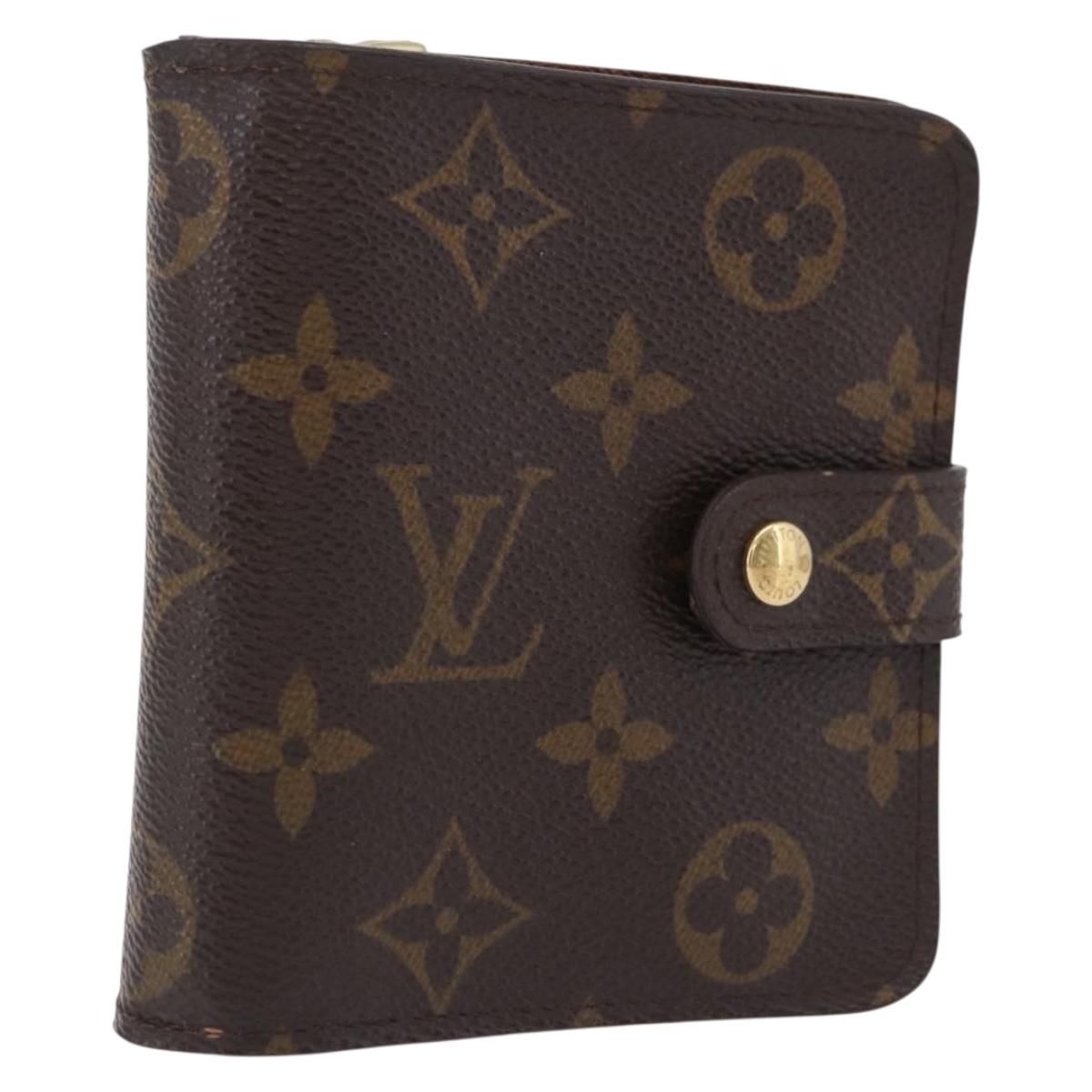 LOUIS VUITTON Monogram Compact Zip Wallet M61667 LV Auth 197932V