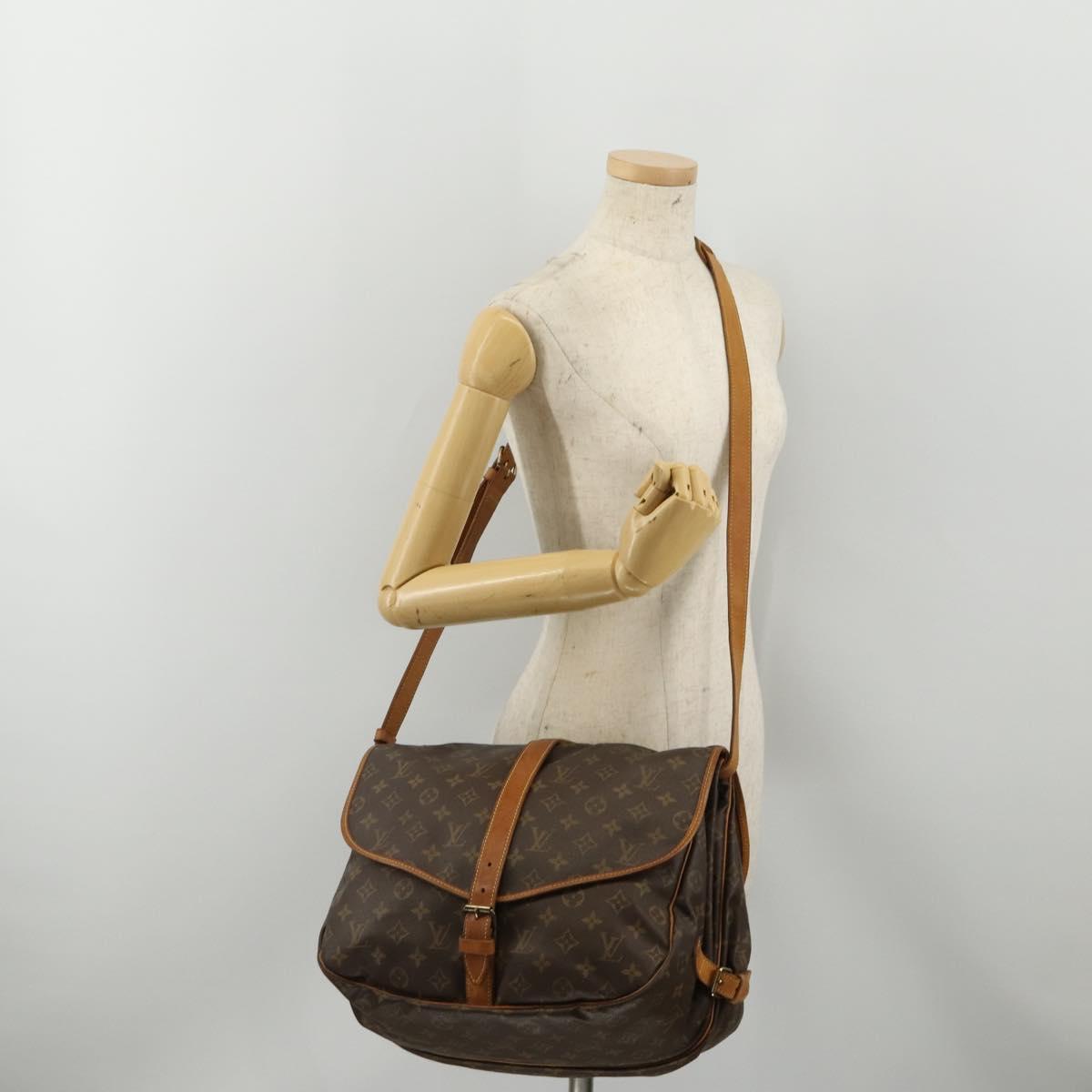 LOUIS VUITTON Monogram Saumur 35 Shoulder Bag M42254 LV Auth 198294