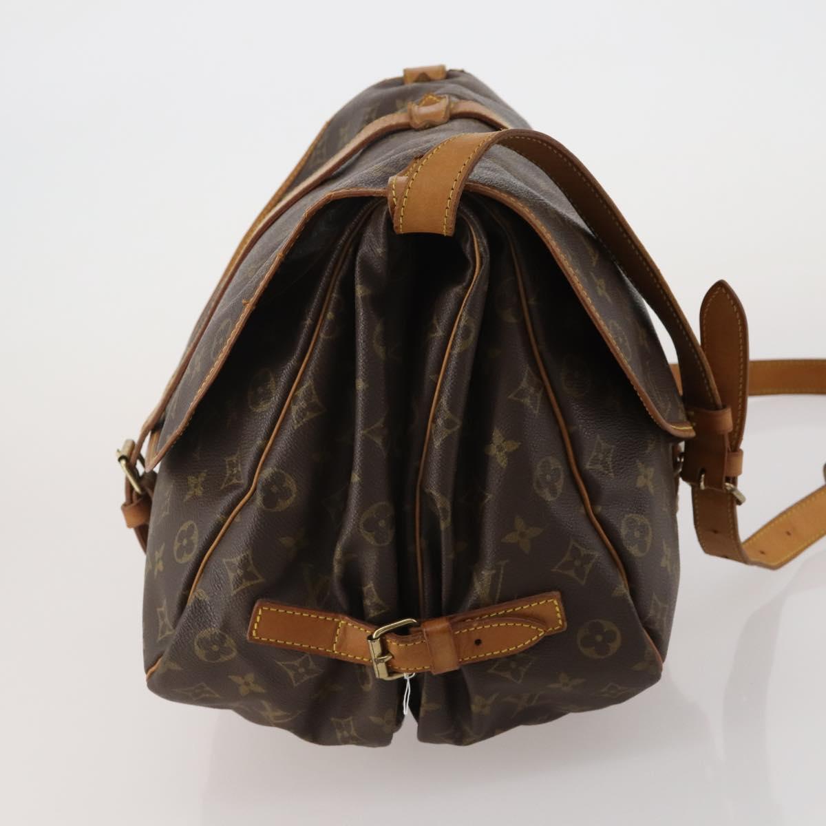 LOUIS VUITTON Monogram Saumur 35 Shoulder Bag M42254 LV Auth 198294